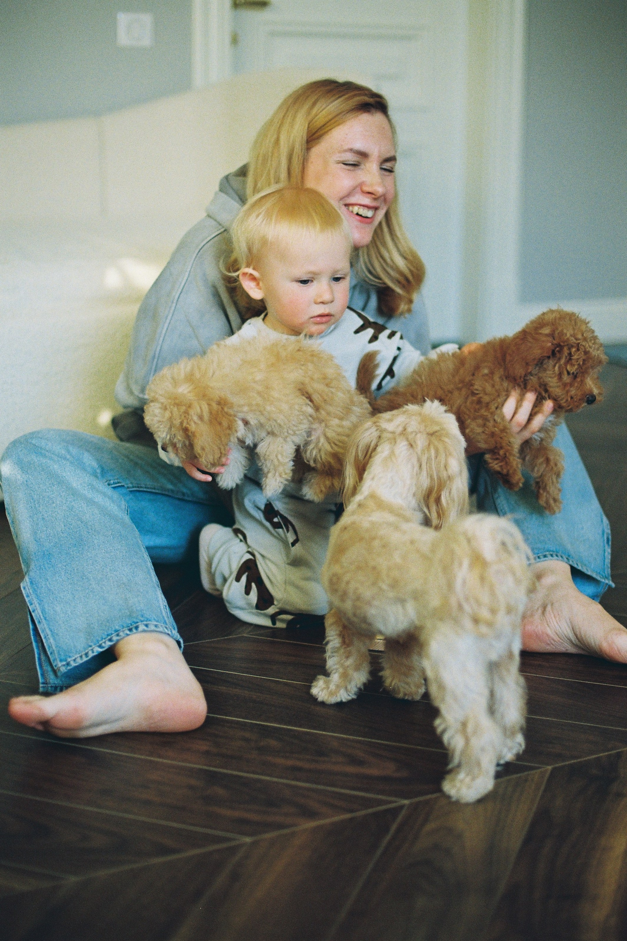 Саша, Мирон и щенки. Свадебный и фэшн фотограф в Москве и Санкт-Петербурге