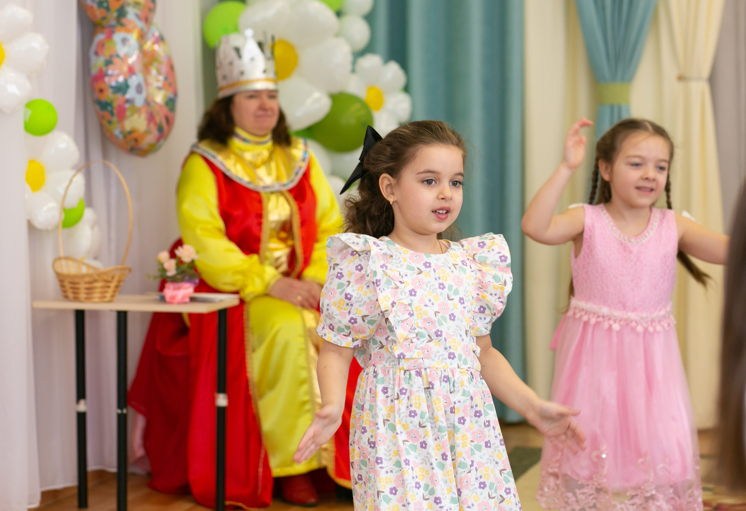 Выпускные и Утренники. Фотограф новорожденных и семейный фотограф НСО г. Бердск Марина Львова