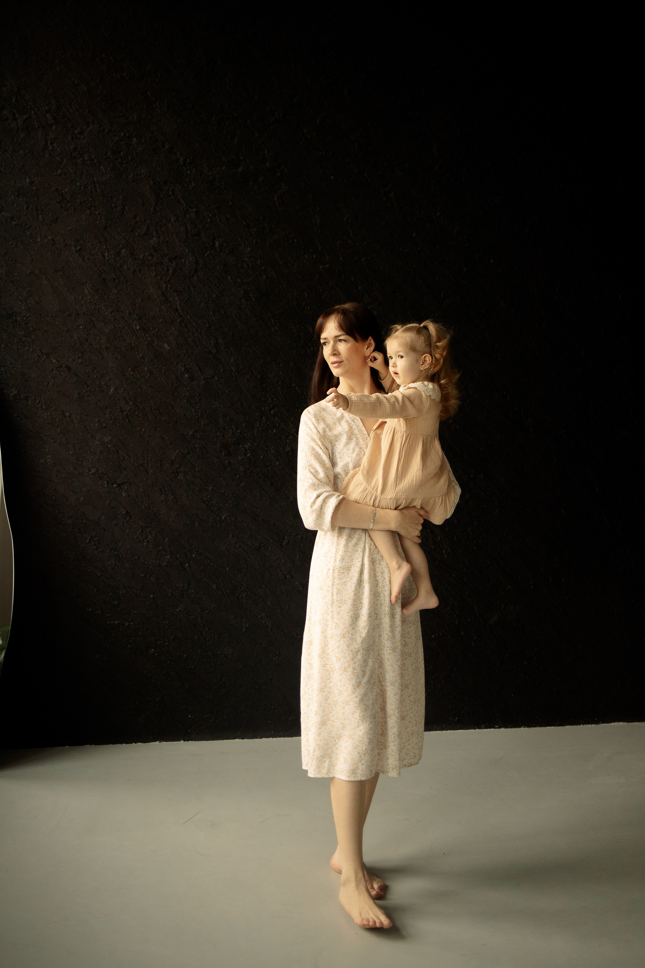 Настя и Анюта. Семейный фотограф Фотосессия беременности  Екатеринбург Елена Луткова