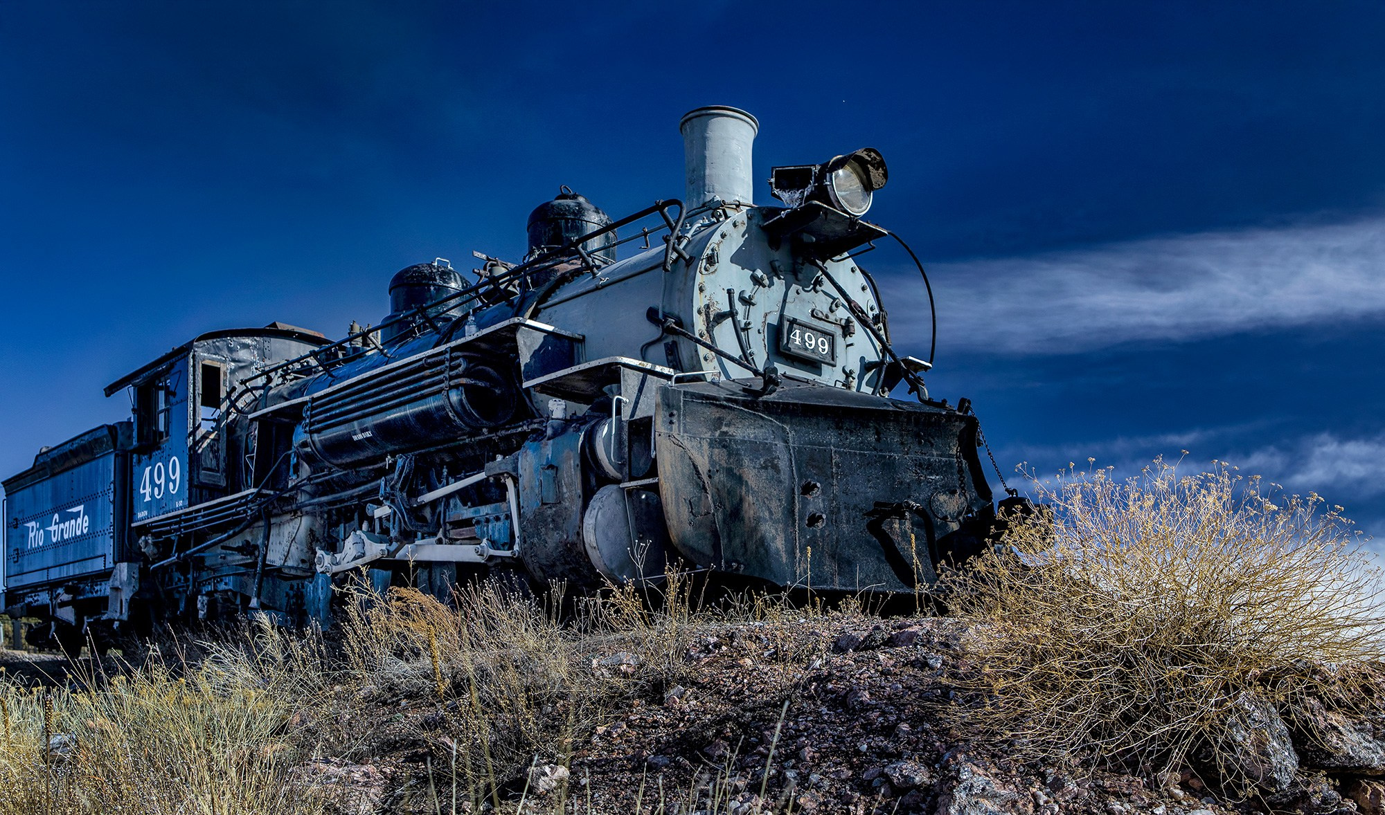 Самолетом, поездом, автомобилем. Фотограф Владимир Остапенко