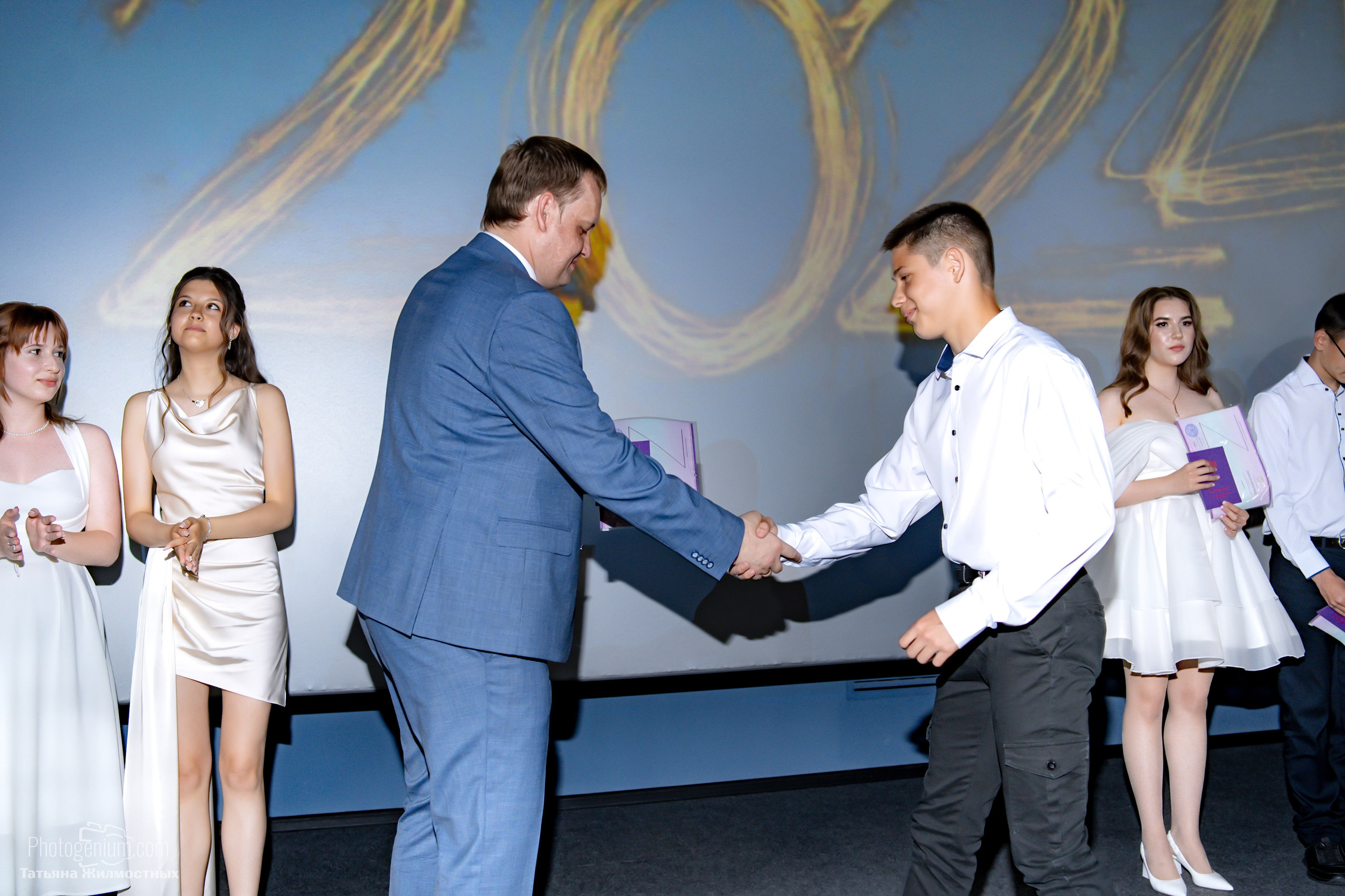 Выпускной 9"Д» класс школа № 35. Фотограф Нижний Новгород Татьяна Кейод