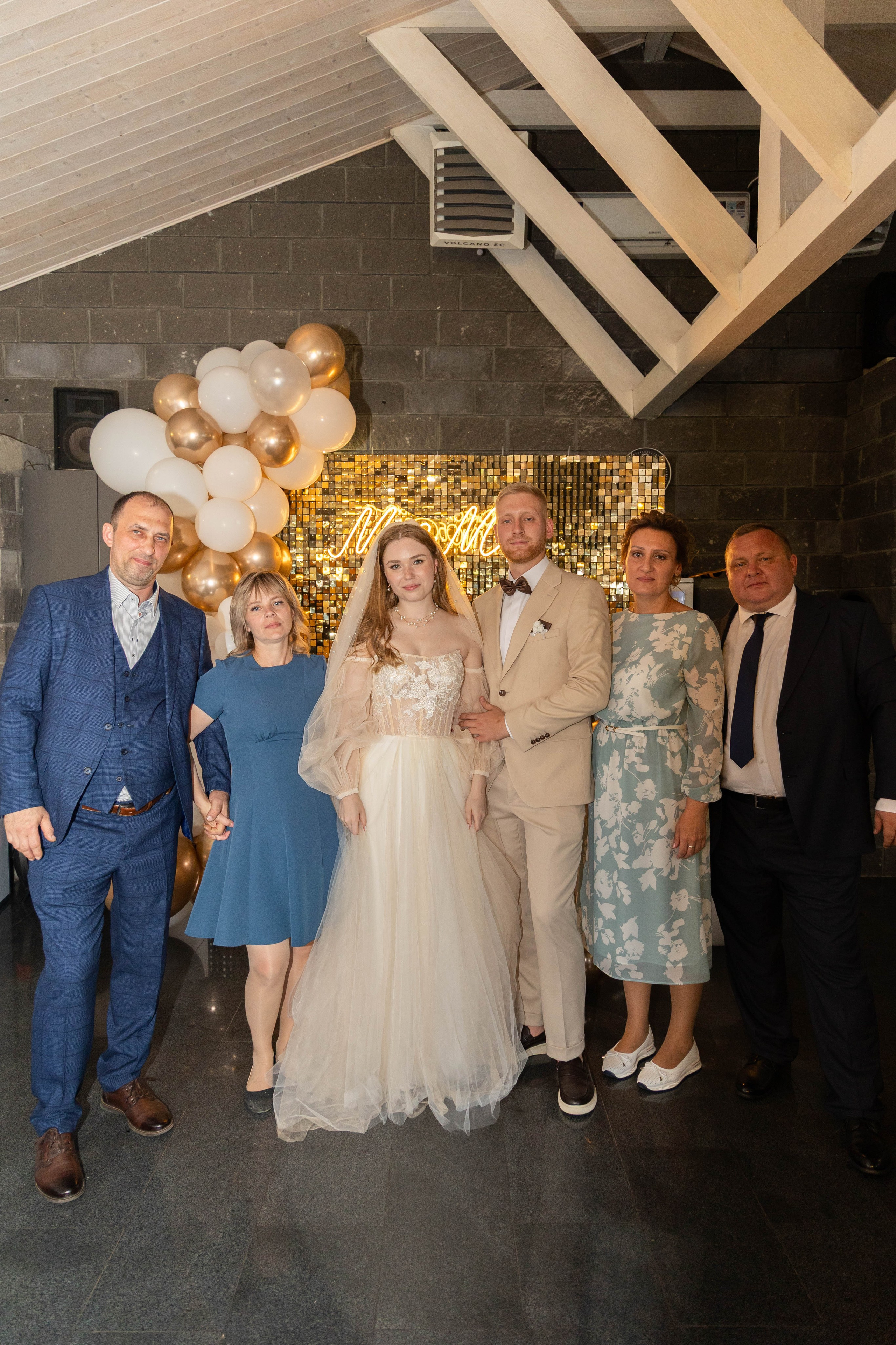 Свадебная фотосессия свадебный фотограф Татьяна Марсуверских свадебная фотопрогулка Москва Жуковский. Фотограф для маркетплейсов, фотоуслуги в Жуковском Татьяна Марсуверских