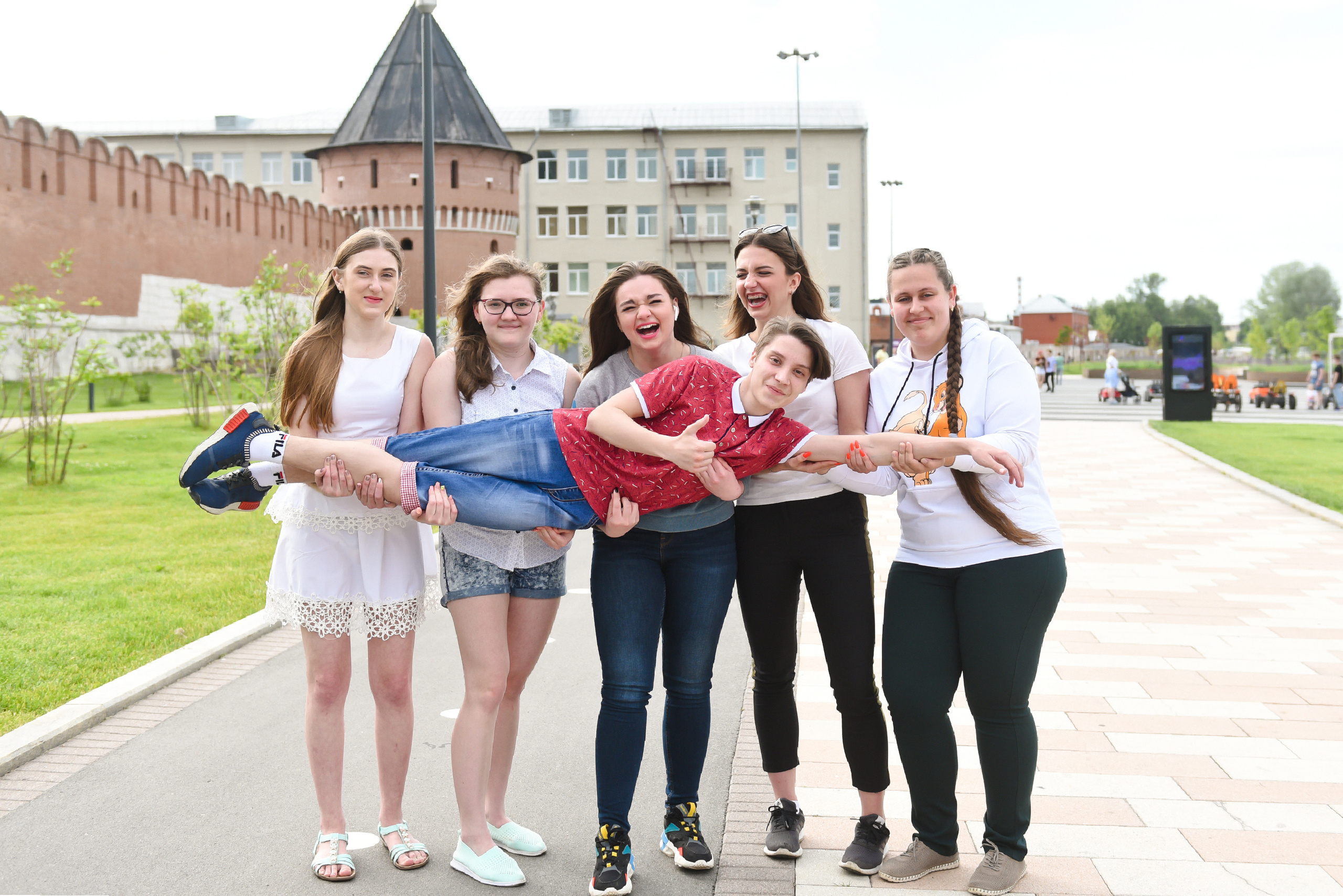 Анонс о выпускных альбомах. Выпускные альбомы в Туле, школьный фотограф Тула