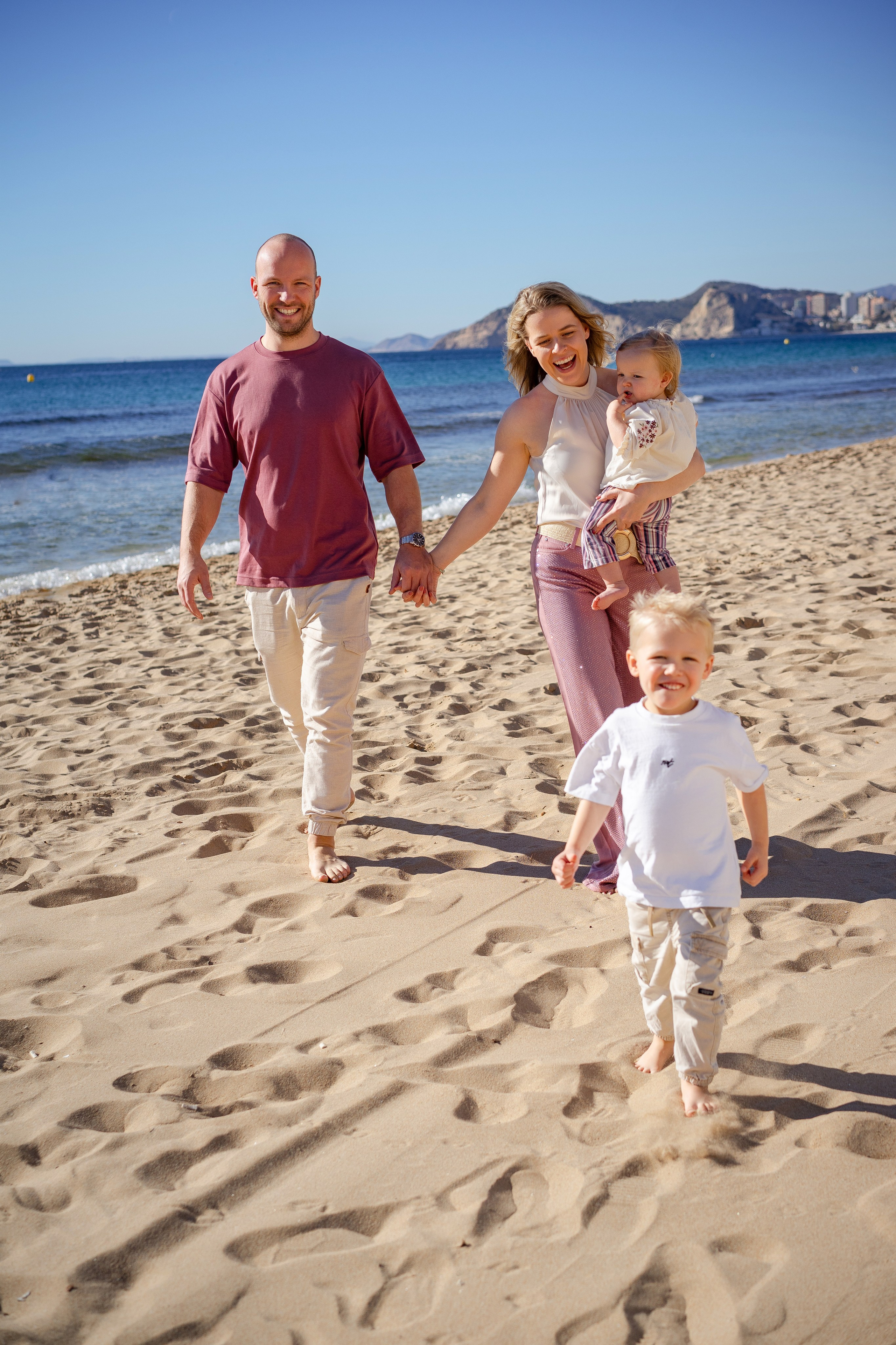 A professinal family photography in Benidorm. Портретный и интерьерный фотограф Илья Орлов