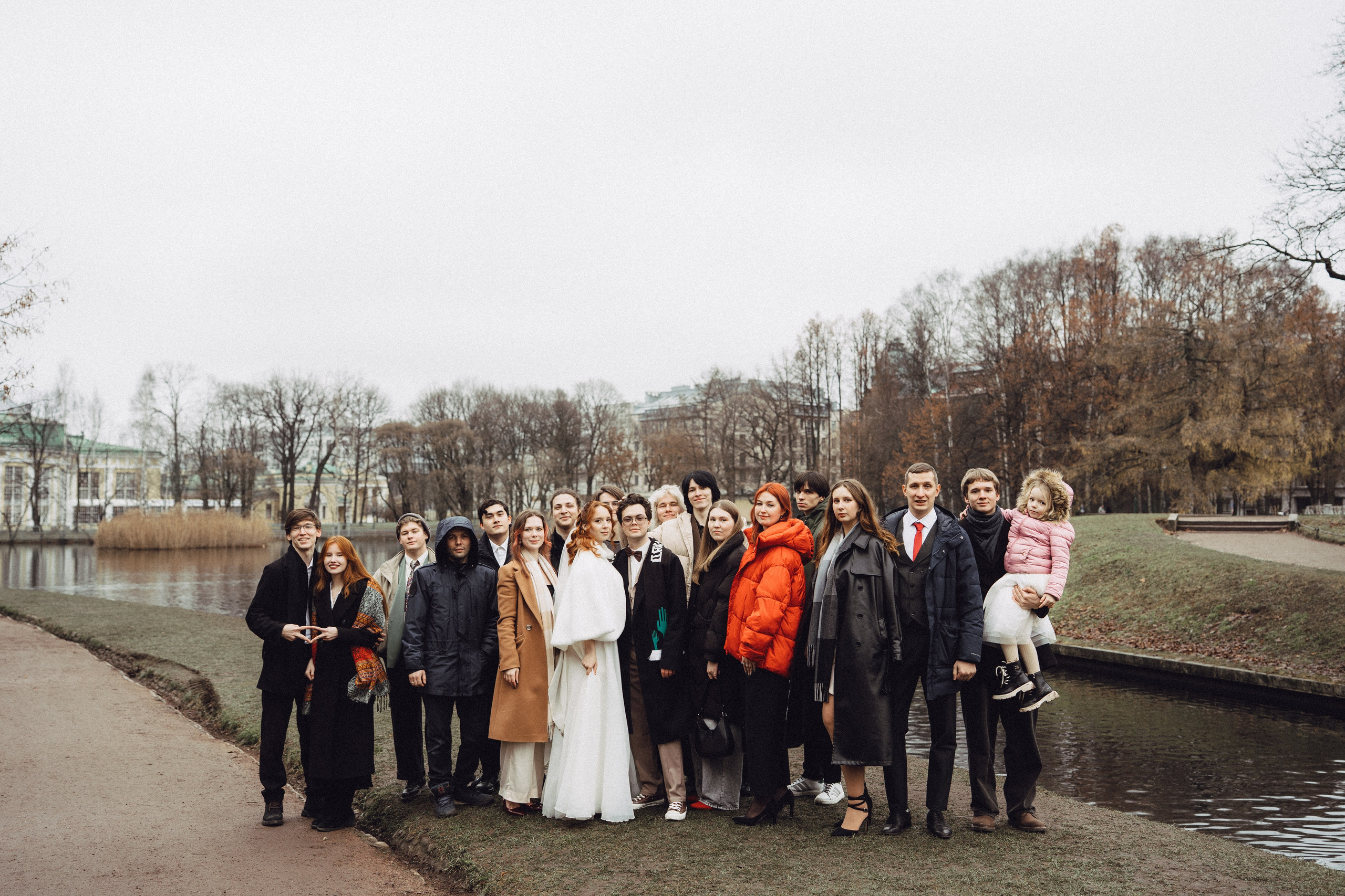 СВАДЕБНАЯ СЬЕМКА ВО ВТОРОМ ДВОРЦЕ С ГОСТЯМИ И ПРОГУЛКА В ТАВРИЧЕСКОМ САДУ. Профессиональный фотограф, Санкт-Петербург — Виктория Богомолова