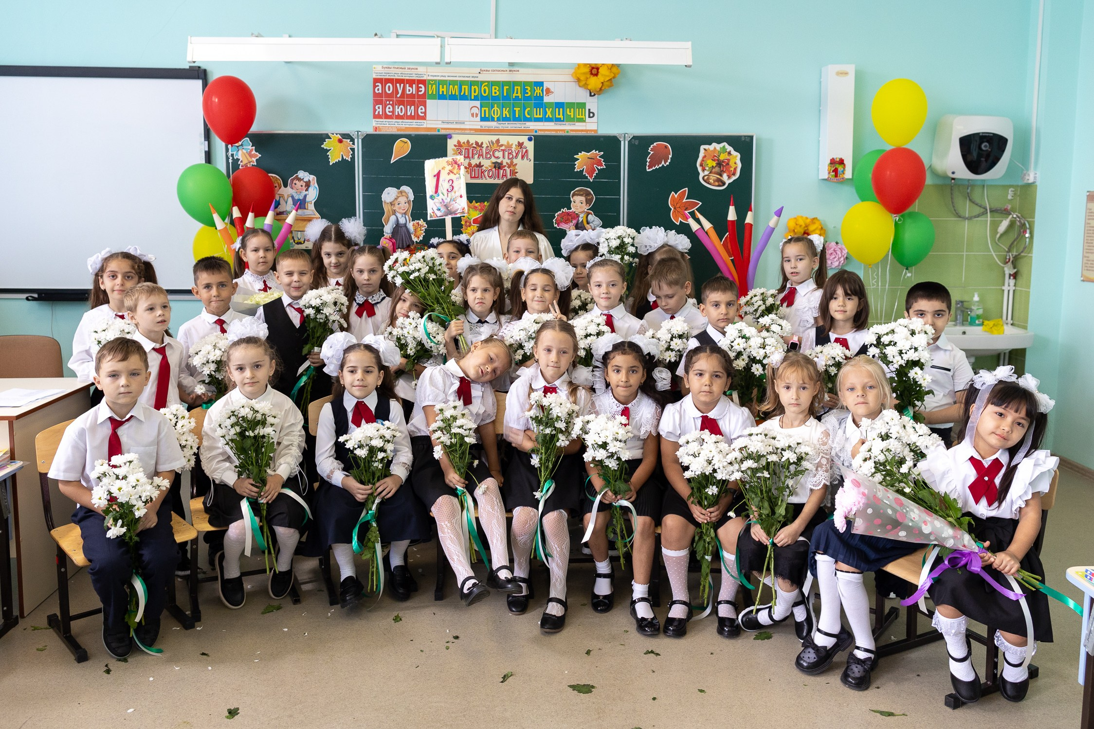 Школа № 61 им. Лавриненко, 1-е сентября | Фото. Фото и видеосъемка любых мероприятий в городе Краснодаре и Краснодарском крае. Щеколдин Антон
