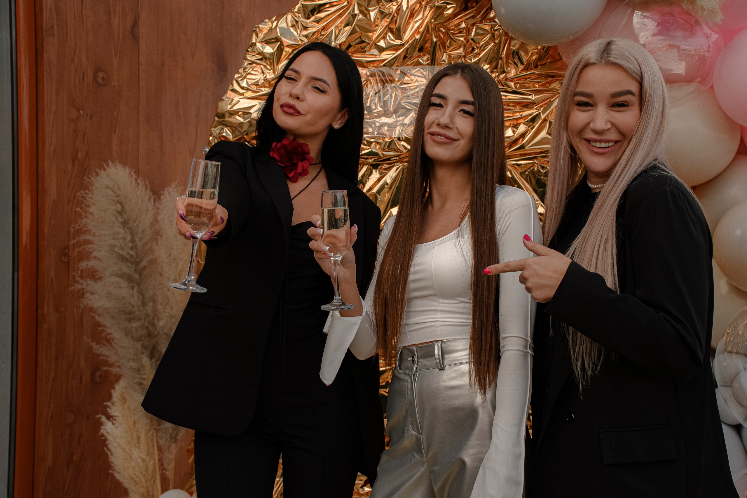 LASHDARK/ HB 3. Photokarish