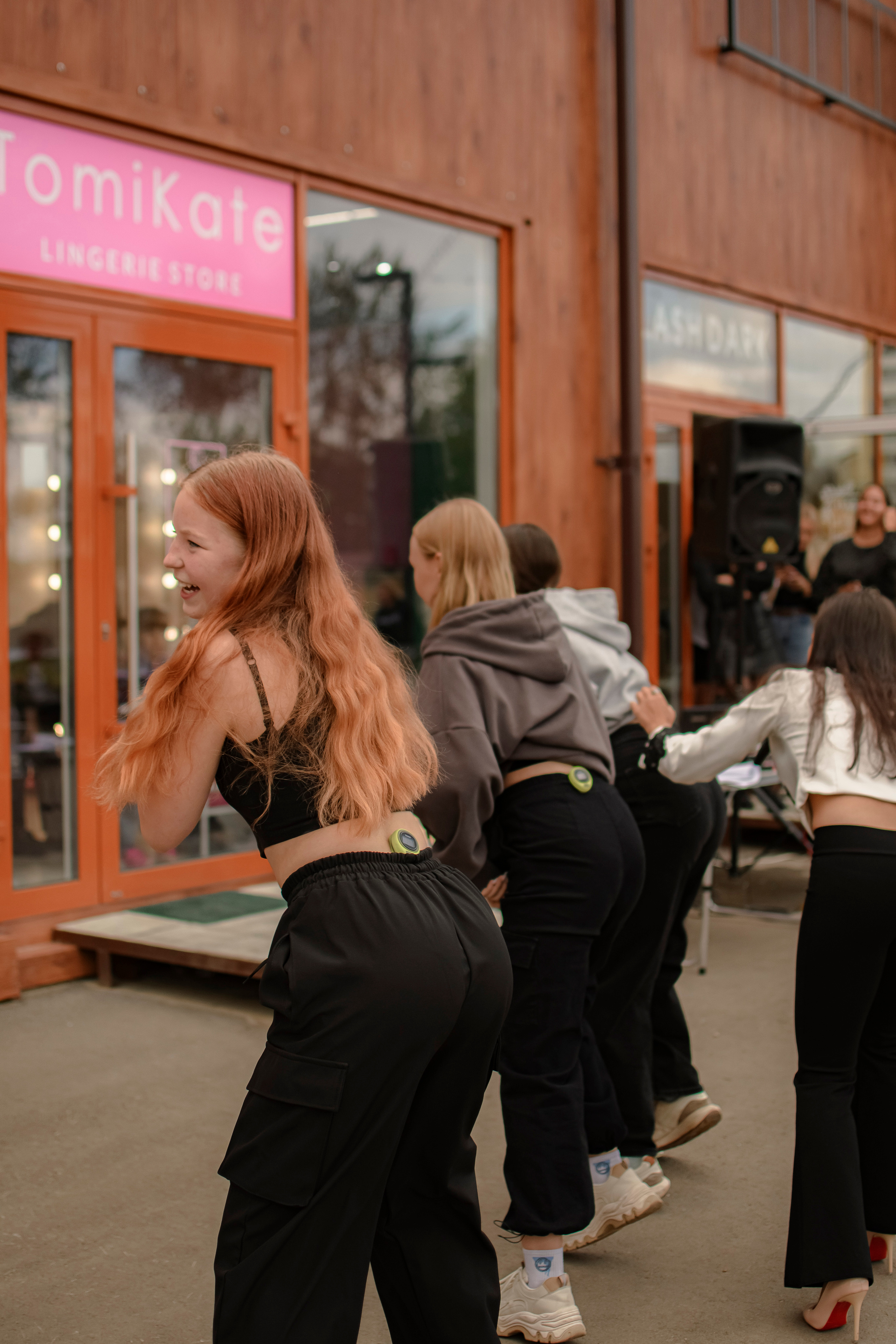 LASHDARK/ HB 3. Photokarish