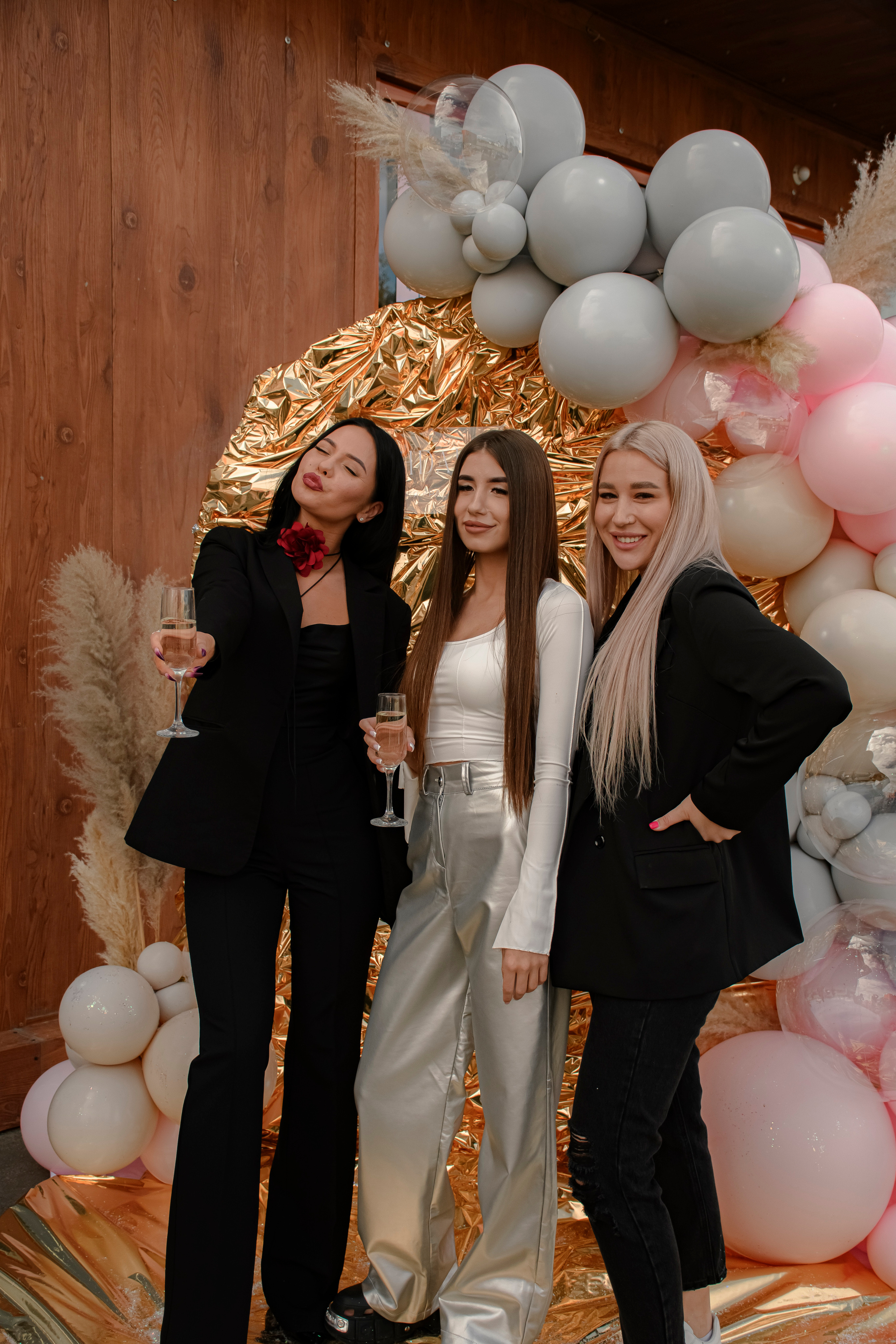 LASHDARK/ HB 3. Photokarish