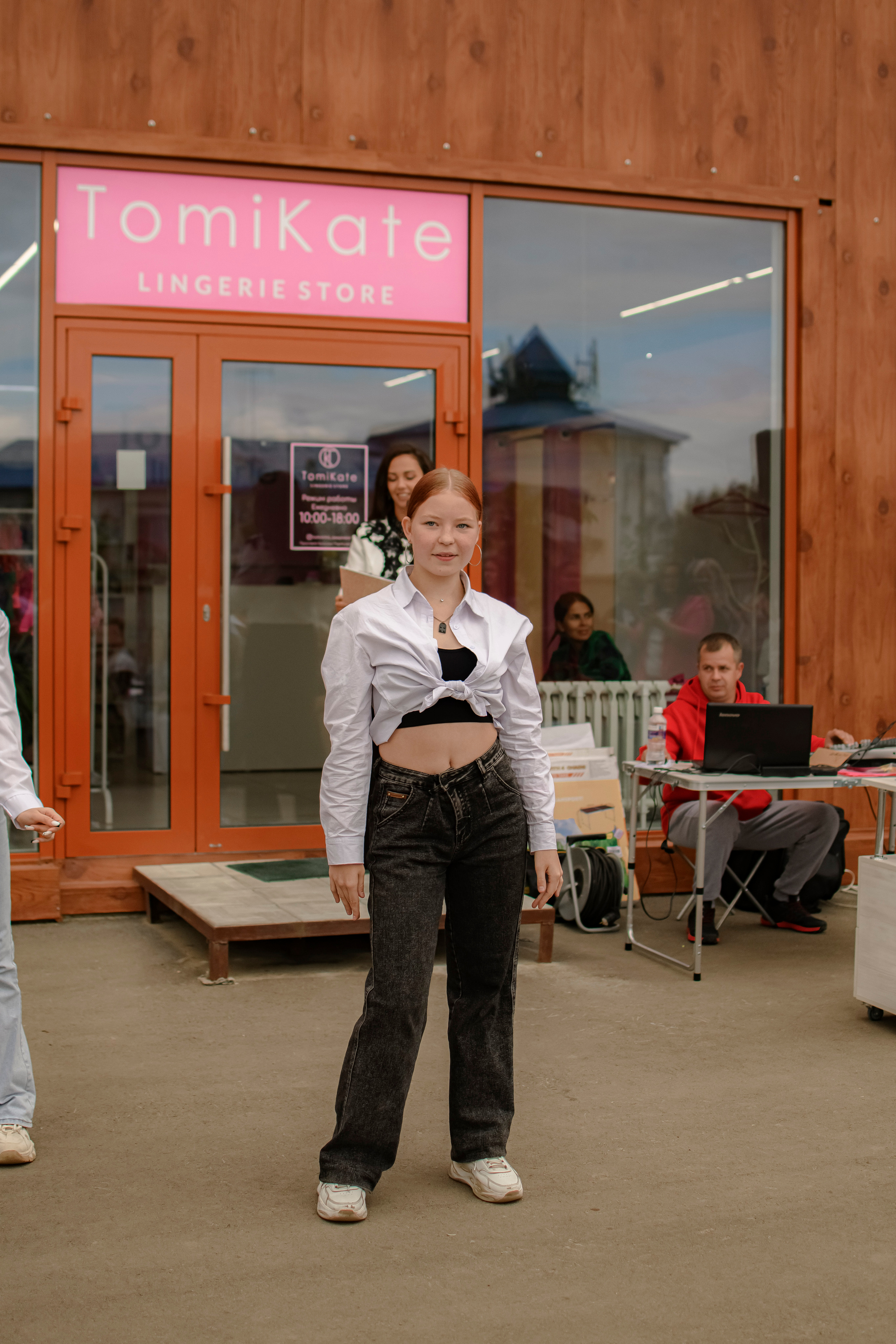 LASHDARK/ HB 3. Photokarish