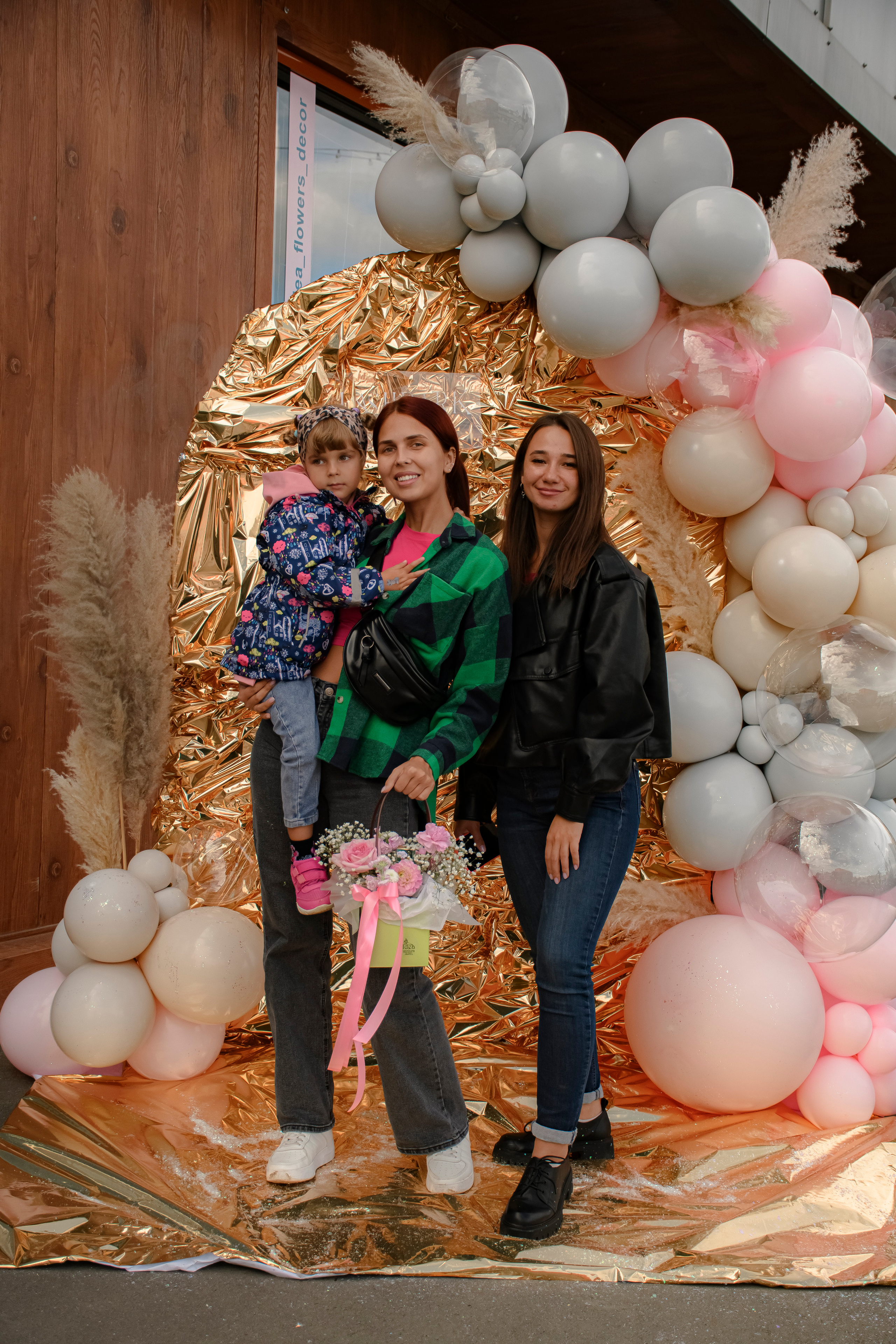 LASHDARK/ HB 3. Photokarish