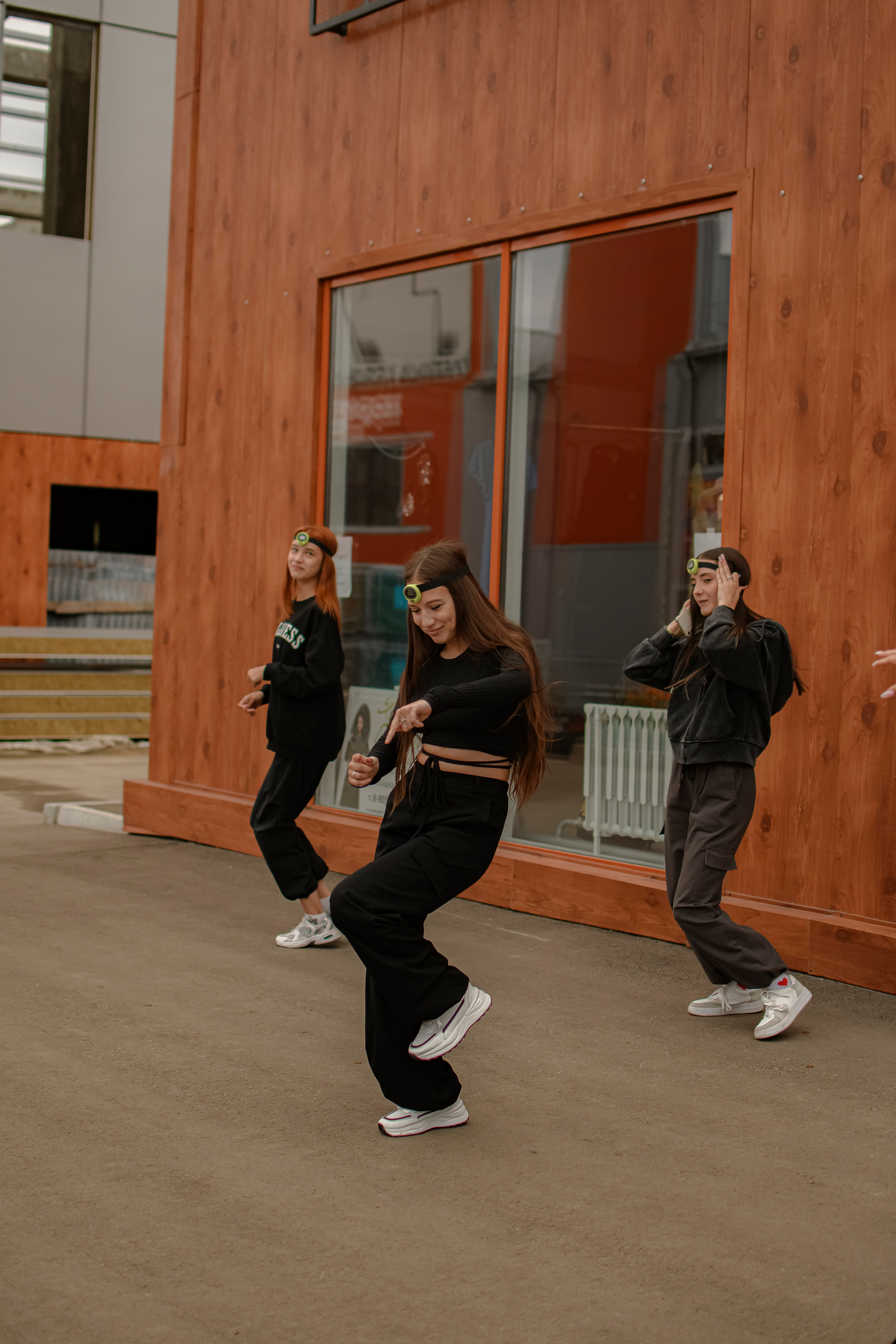 LASHDARK/ HB 3. Photokarish