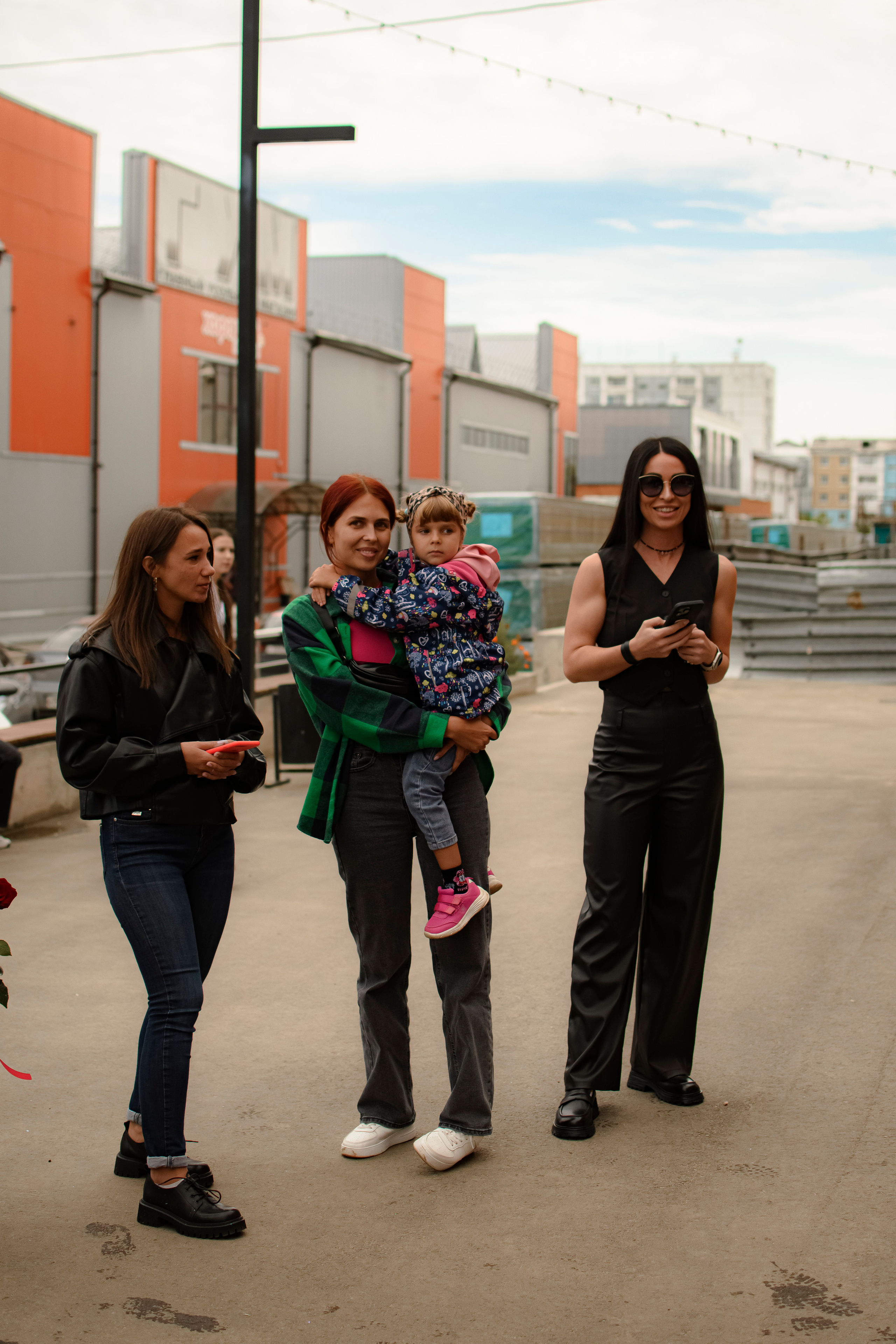 LASHDARK/ HB 3. Photokarish