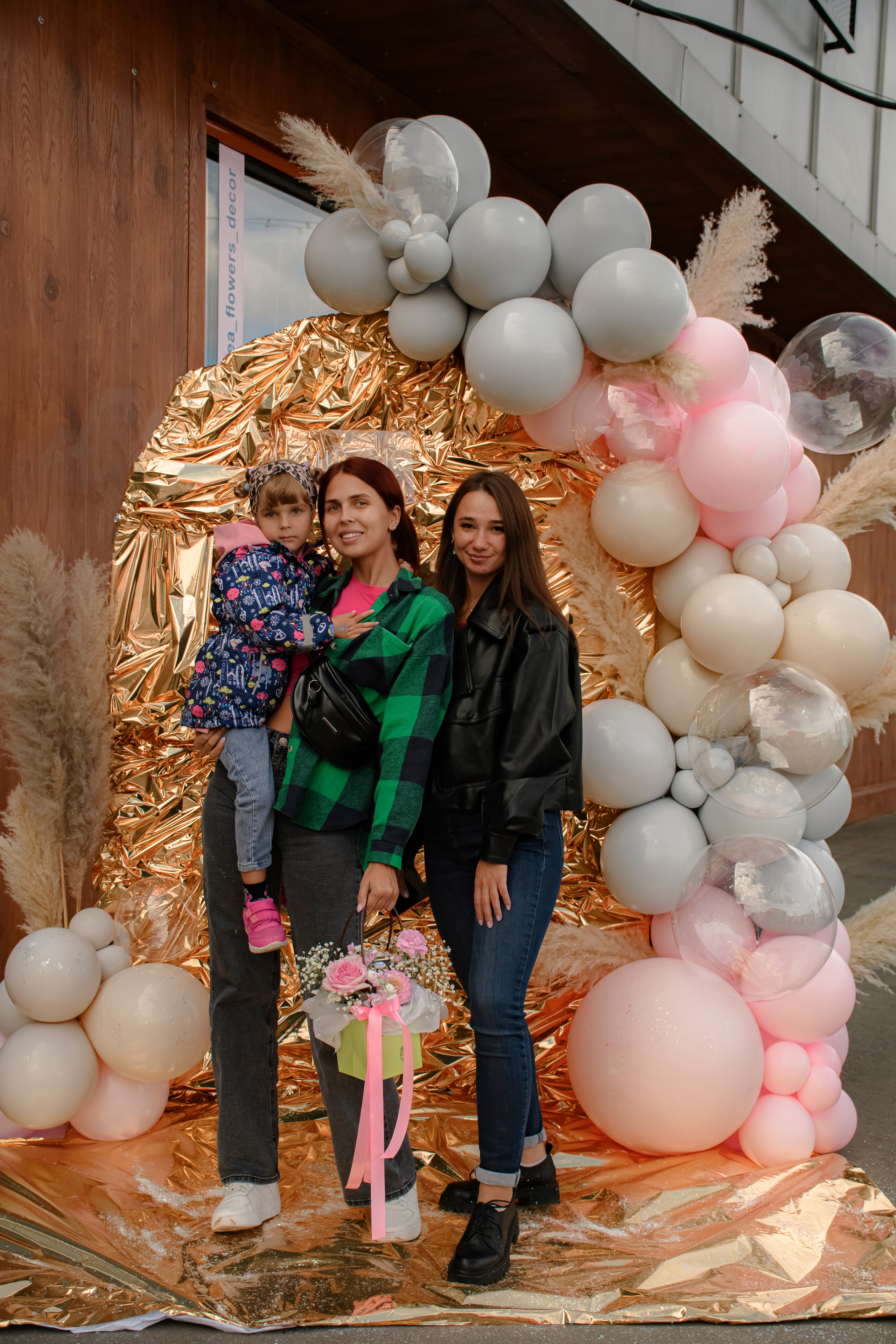 LASHDARK/ HB 3. Photokarish