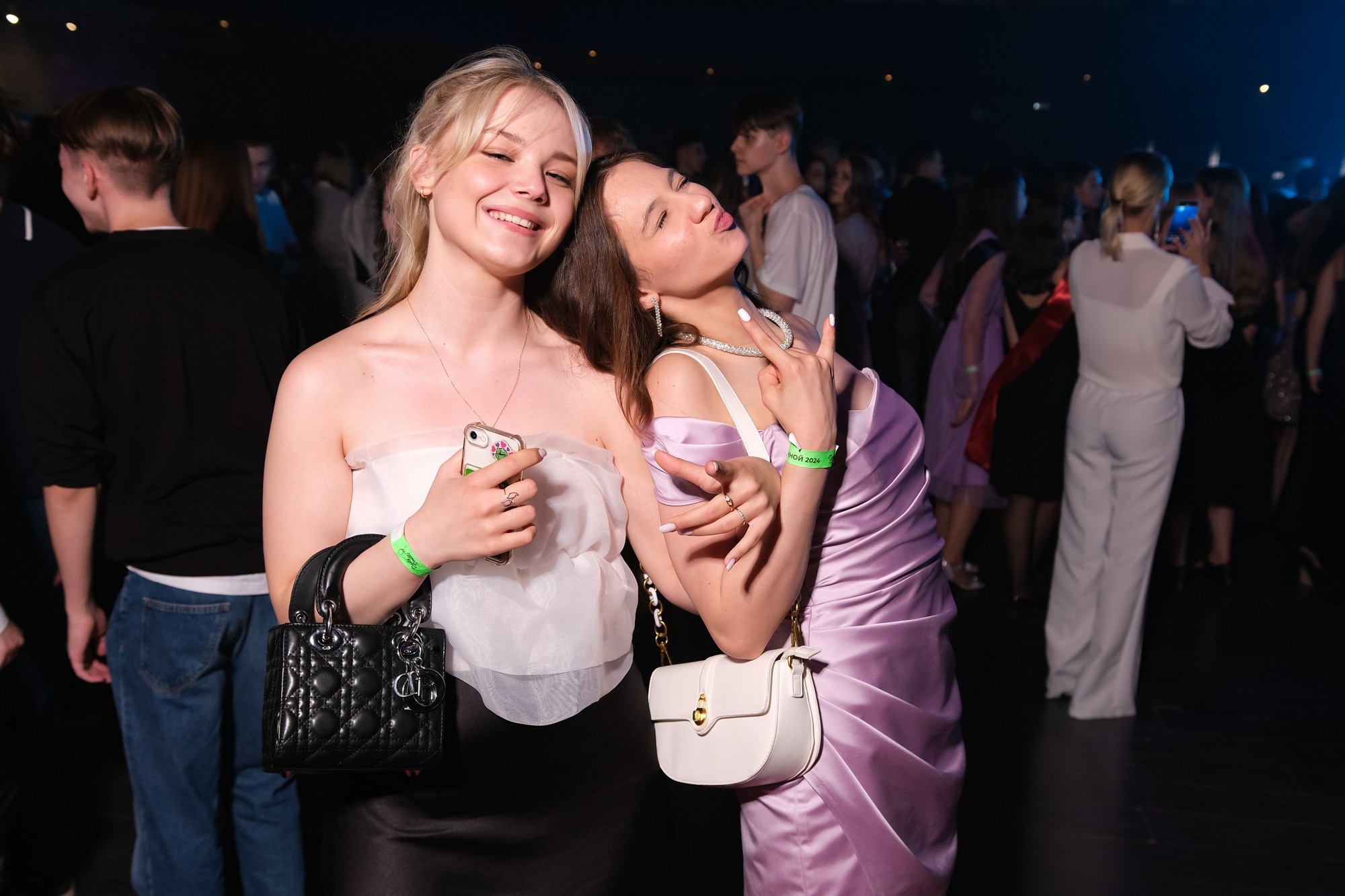 Выпускной альбом. Фото и видеосъемка