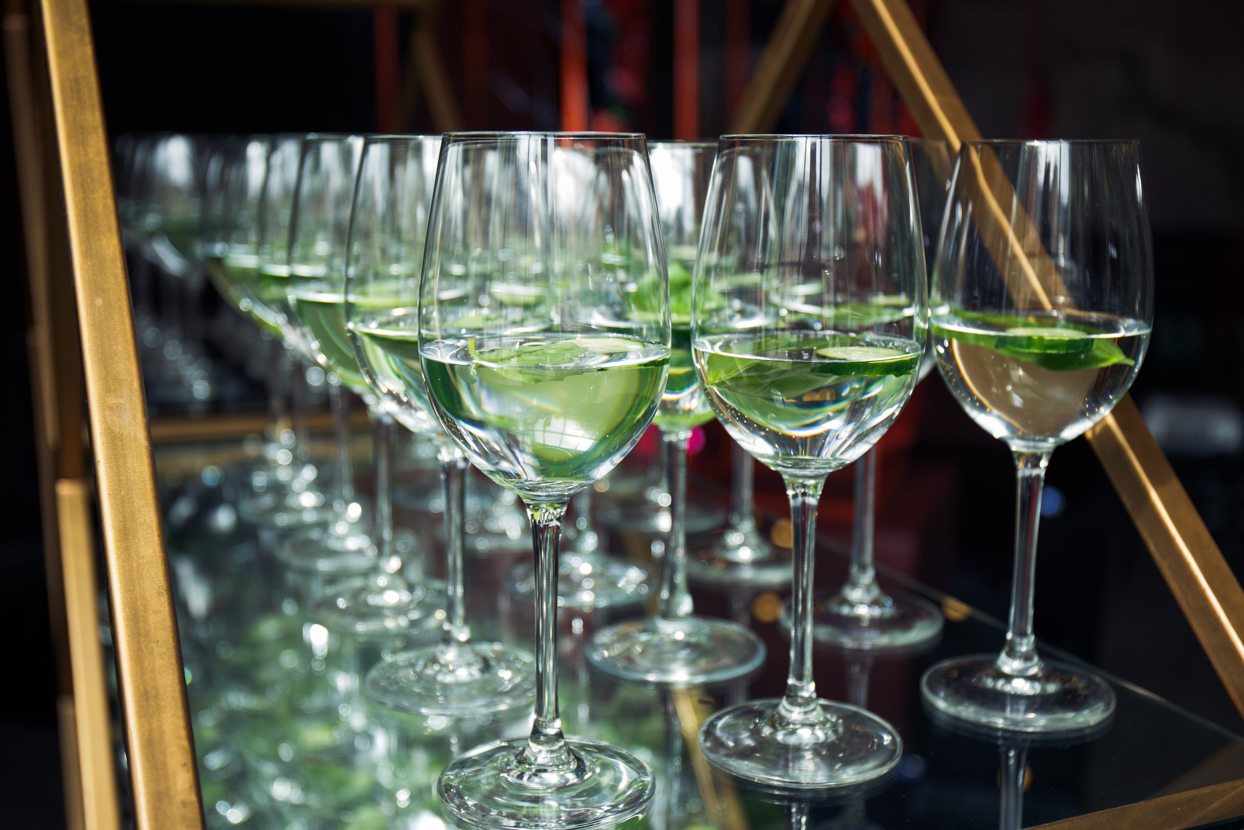 Сибирский металл. Для тех, кто не ждёт удачи, а создаёт её. Каждая фотосессия — это твой момент, твой стиль, твой успех. 📸