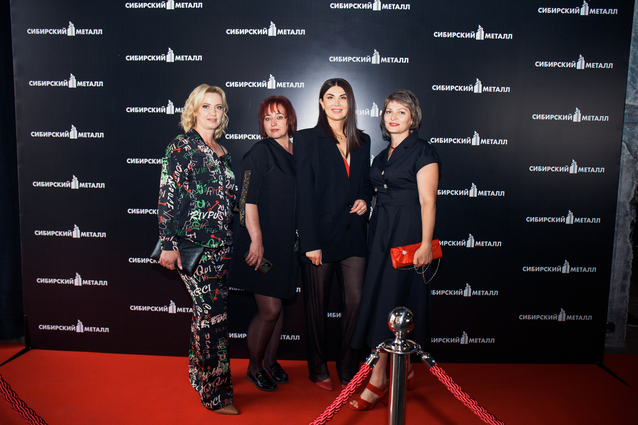 Сибирский металл. Для тех, кто не ждёт удачи, а создаёт её. Каждая фотосессия — это твой момент, твой стиль, твой успех. 📸