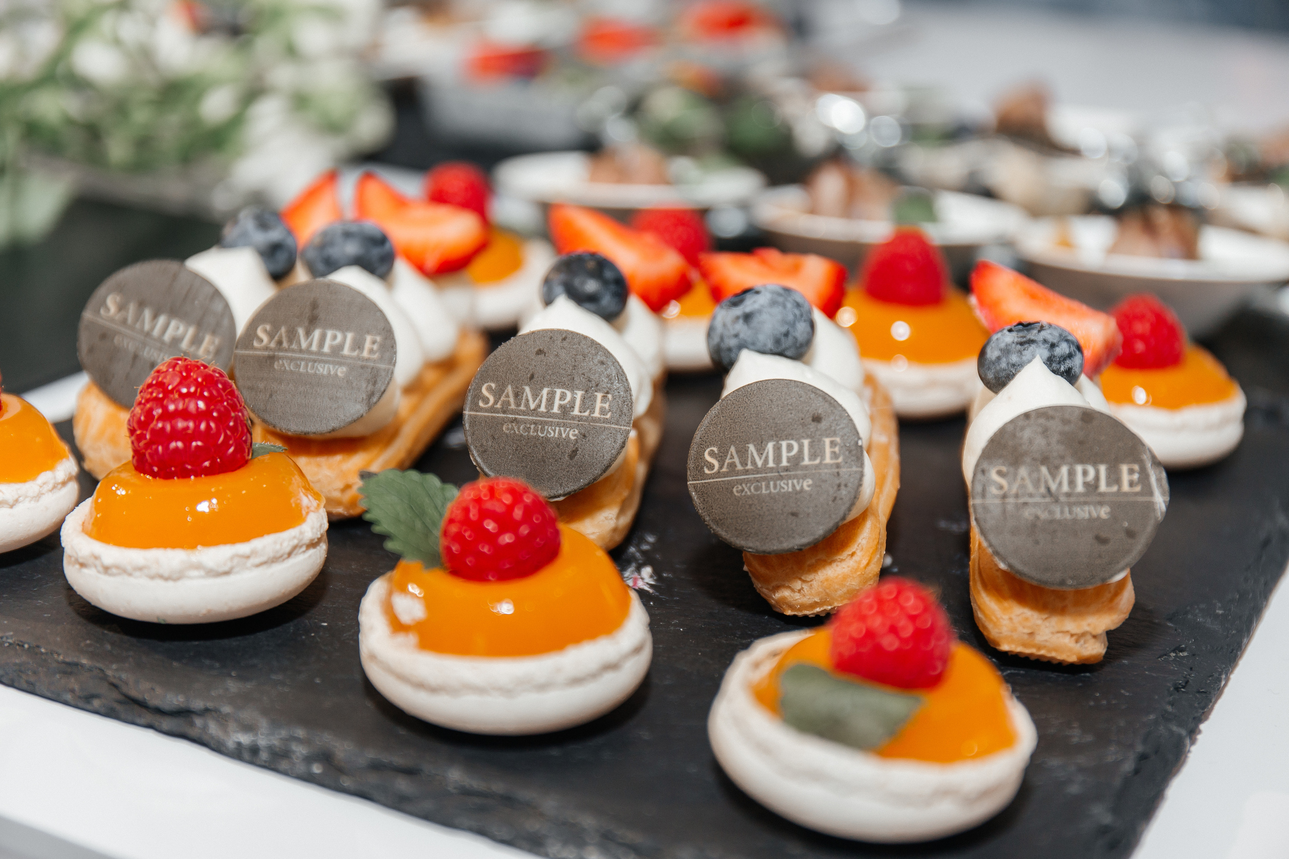 Sample. Для тех, кто не ждёт удачи, а создаёт её. Каждая фотосессия — это твой момент, твой стиль, твой успех. 📸