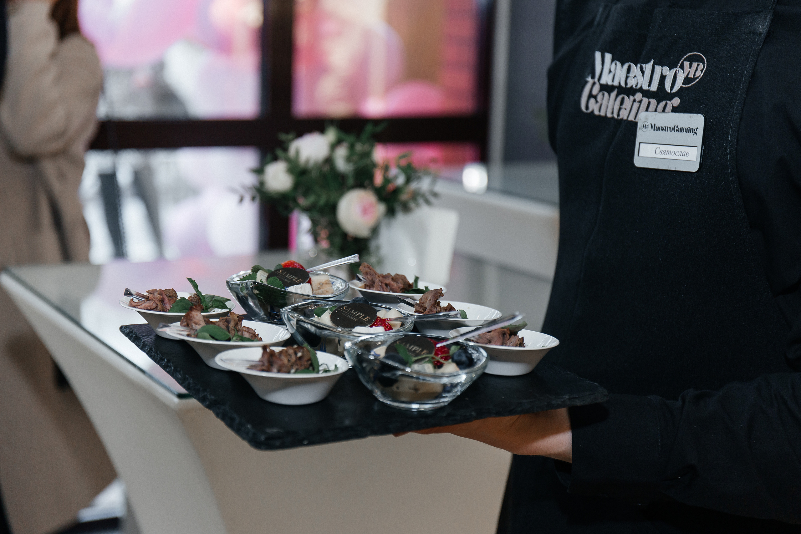 Sample. Для тех, кто не ждёт удачи, а создаёт её. Каждая фотосессия — это твой момент, твой стиль, твой успех. 📸