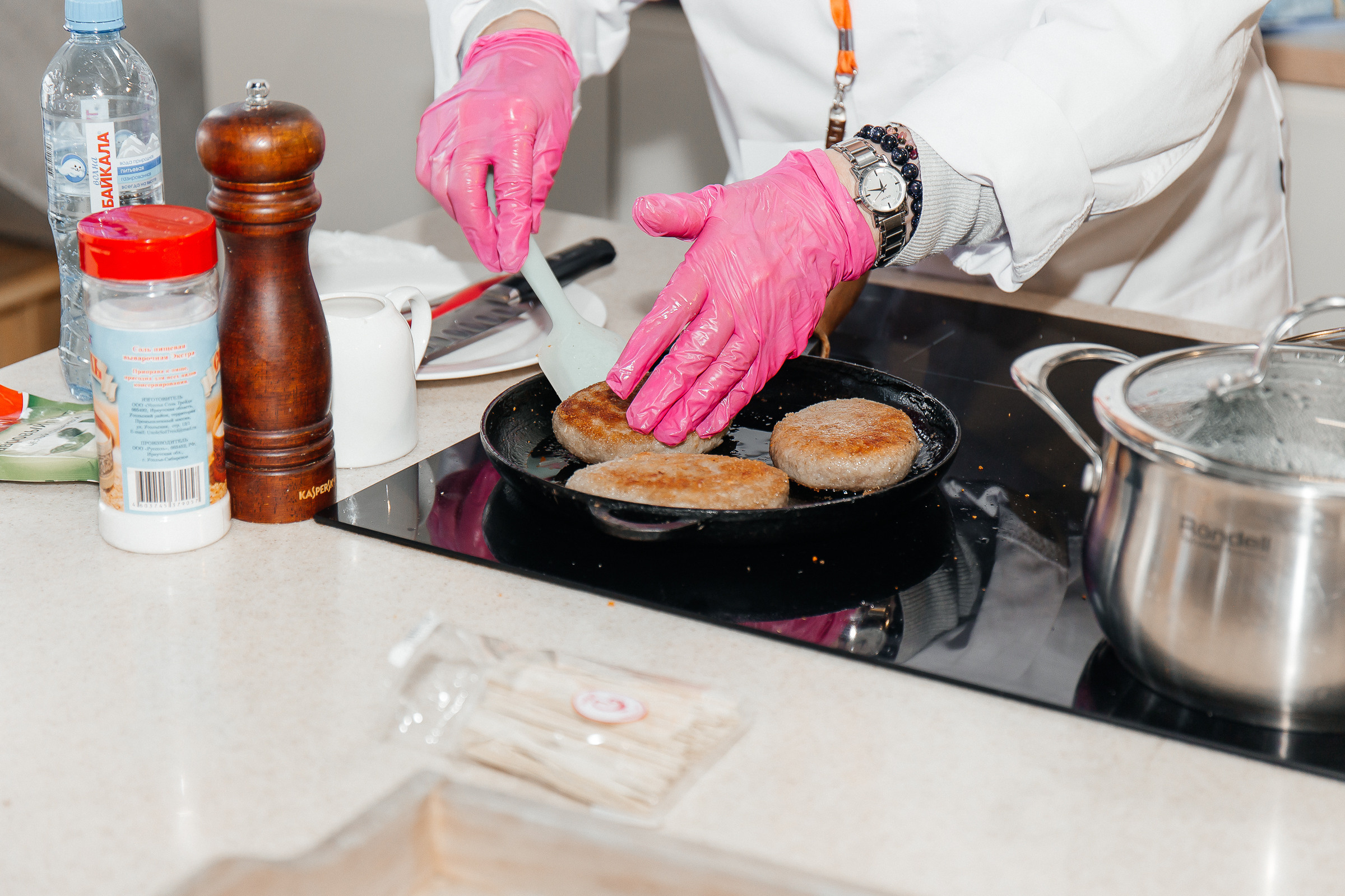 Аннетти. Для тех, кто не ждёт удачи, а создаёт её. Каждая фотосессия — это твой момент, твой стиль, твой успех. 📸