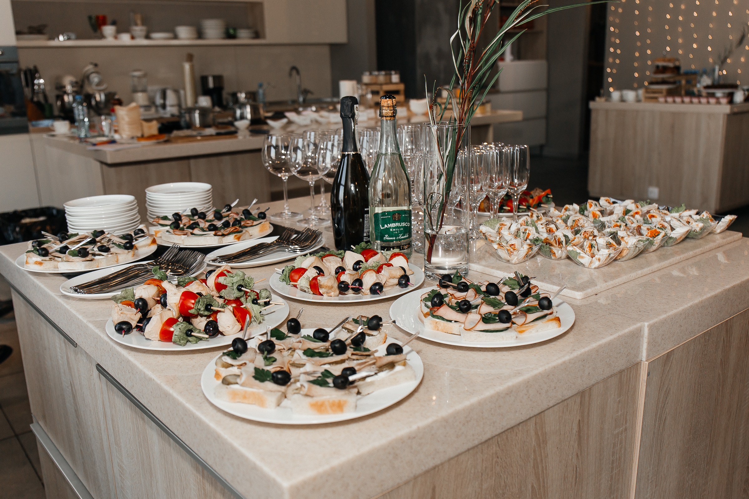 Аннетти. Для тех, кто не ждёт удачи, а создаёт её. Каждая фотосессия — это твой момент, твой стиль, твой успех. 📸