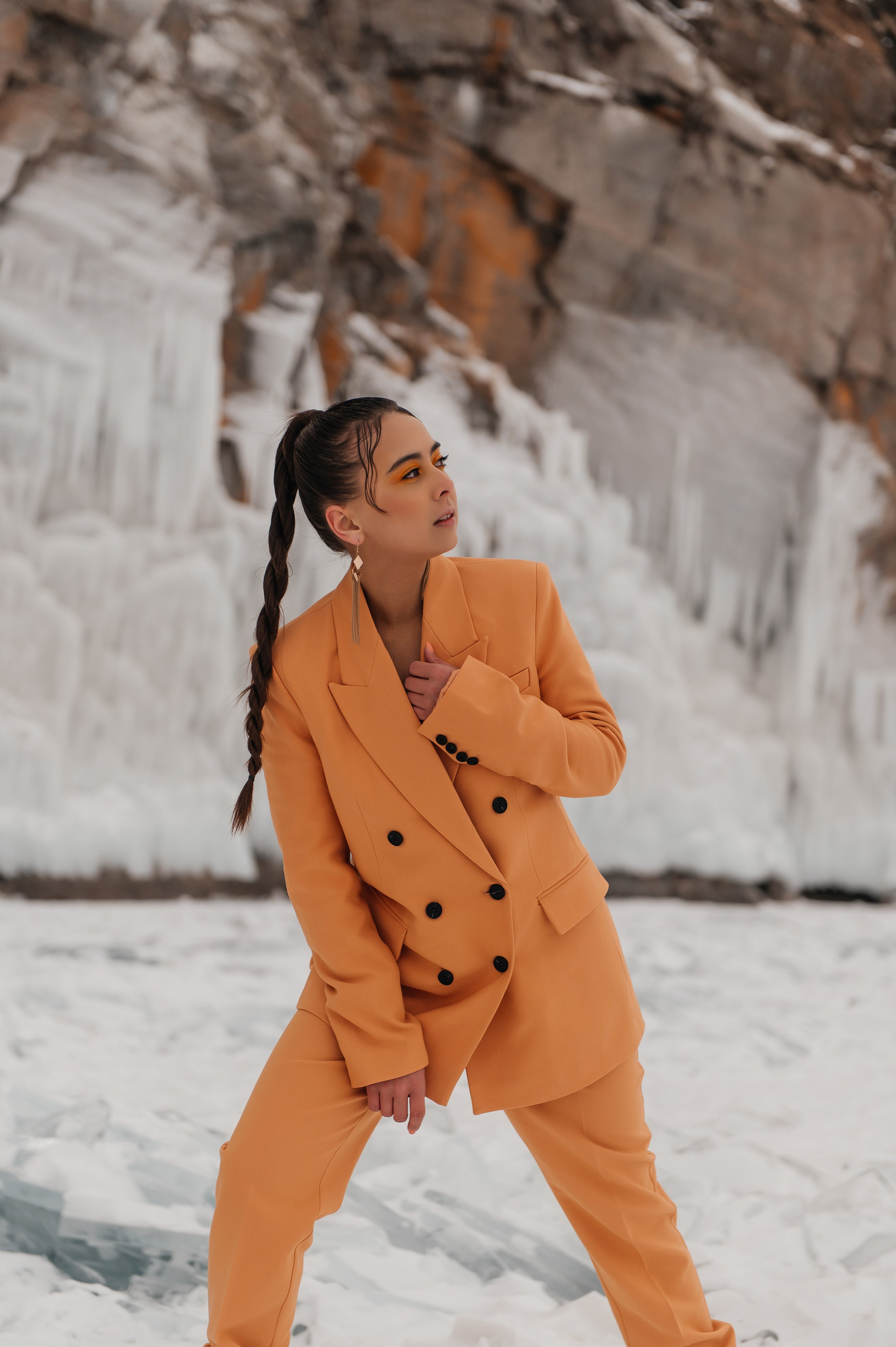 Женская съемка на Байкале. Фотограф Москва и Видеограф Москва