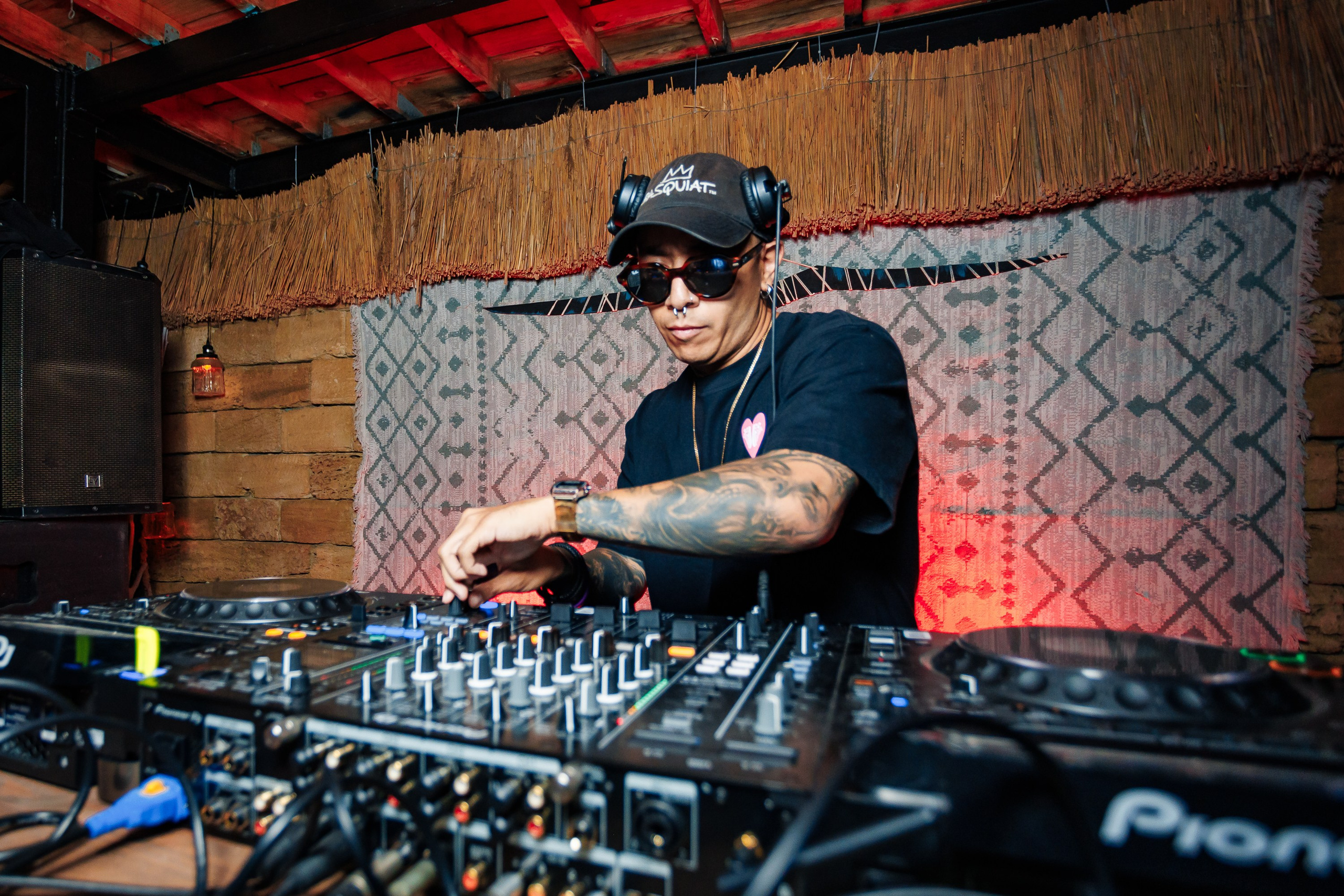 «АВРААМ РУССО"_Чайка на пляже_Ялта_21.06.2025. Аминов Руслан | Фотограф