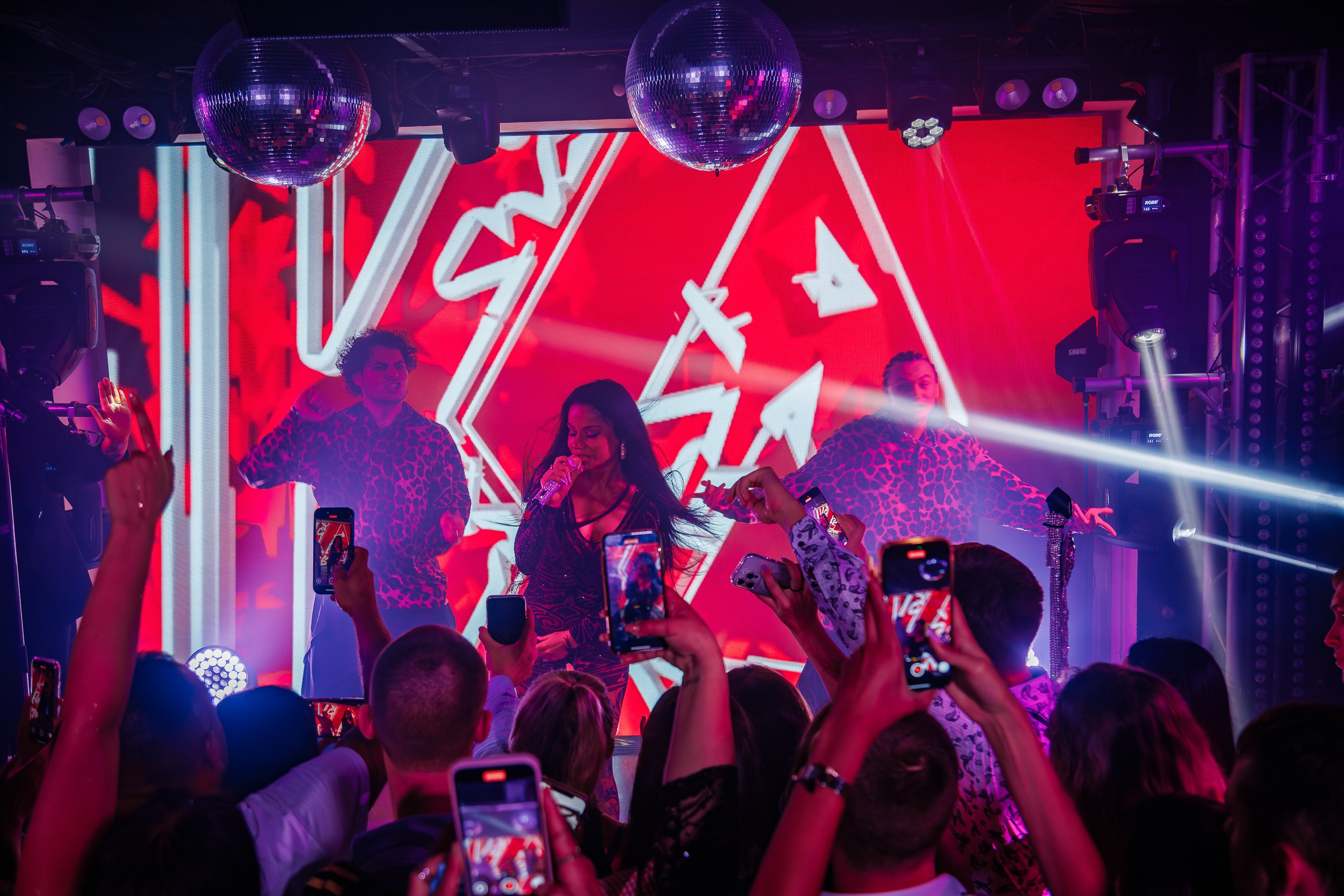 «Бьянка"_Чайка на пляже_Ялта_25.07.2025 г. Аминов Руслан | Фотограф