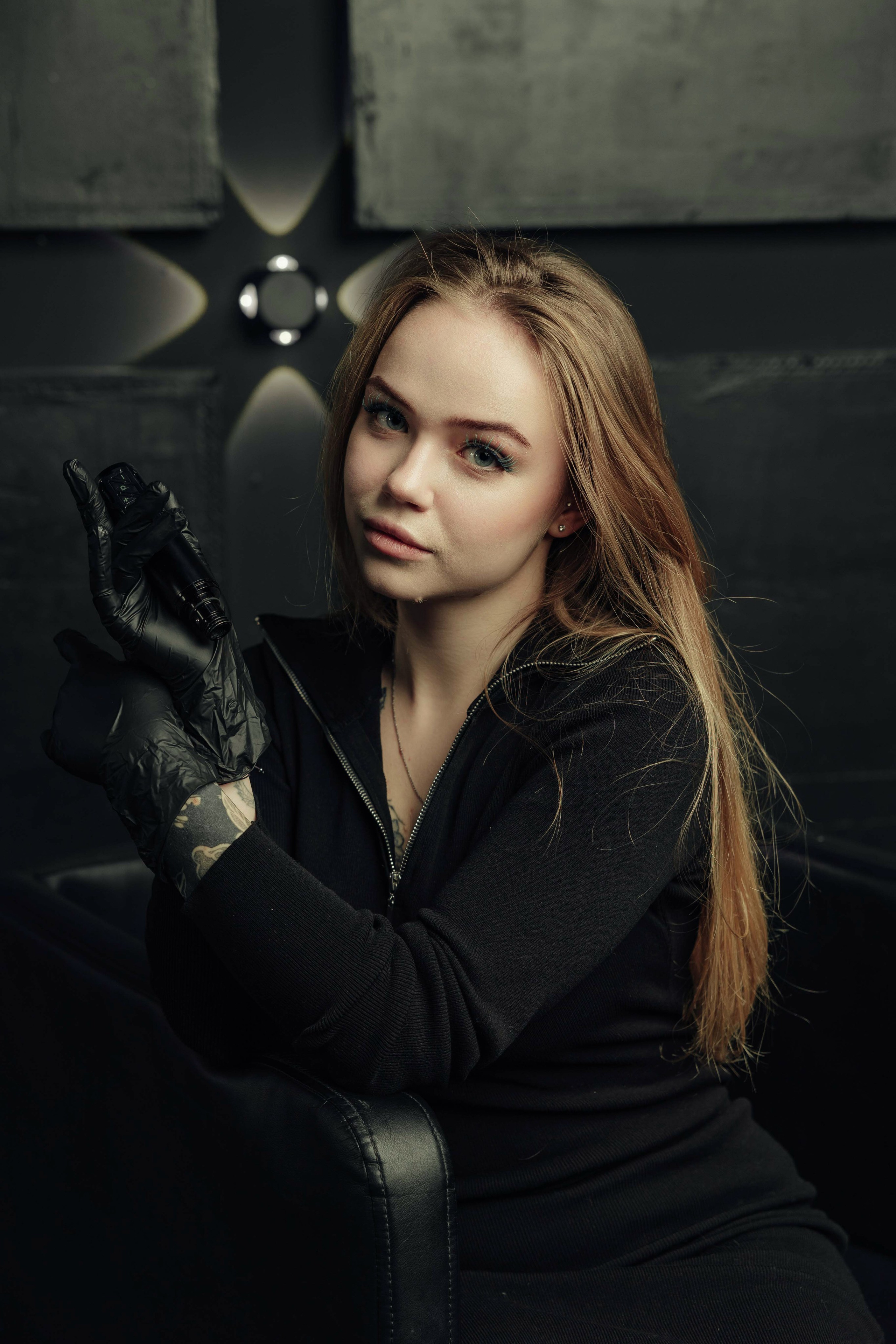 Коллективная фотосессия для мастеров тату-салона «Бить-Колотить». Алексей Шаров — свадебный и репортажный фотограф в Нижнем Новгороде