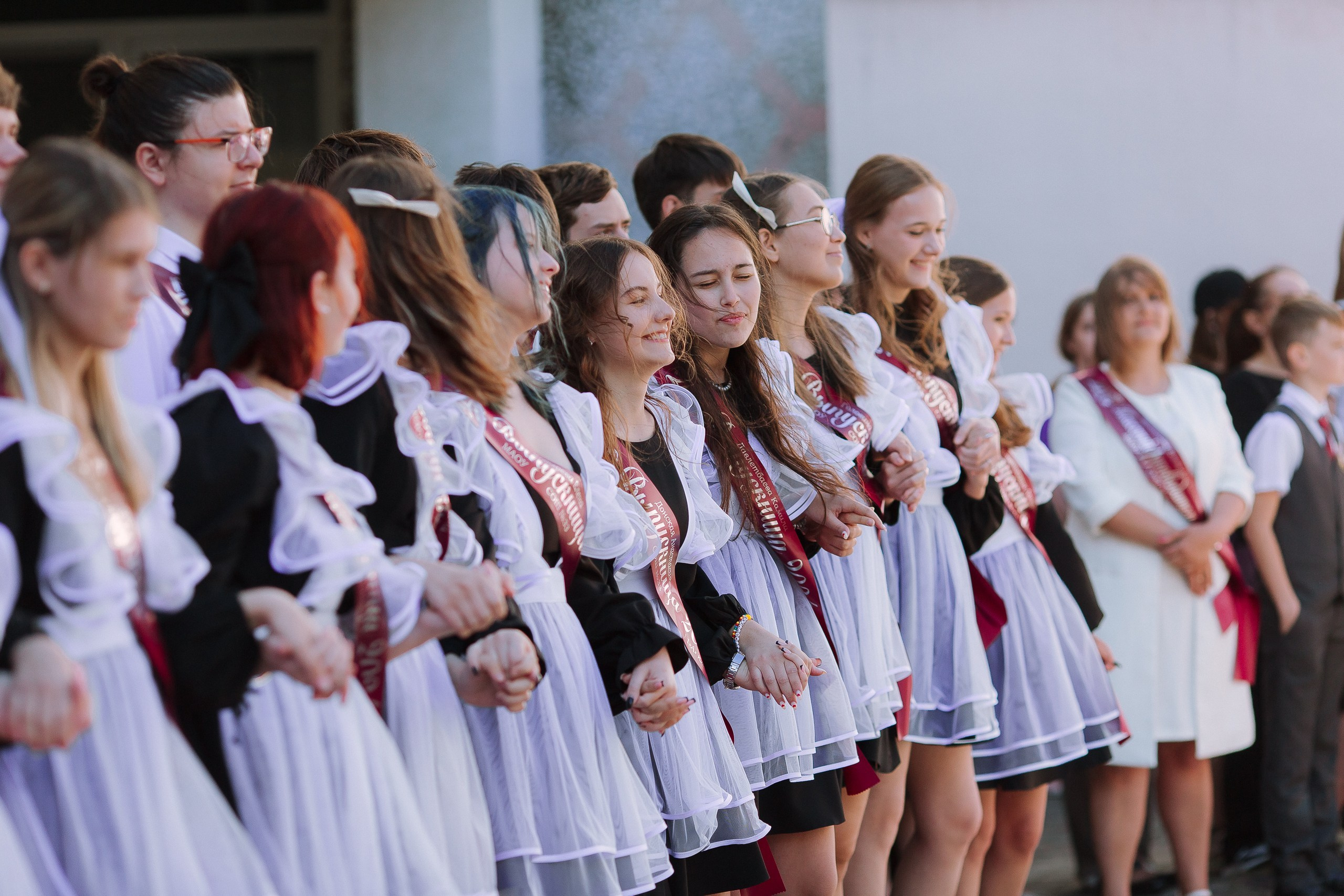 11 класс 33 школа. Выпускные альбомы Натальи Бутко: Новороссийск, Анапа, Геленджик