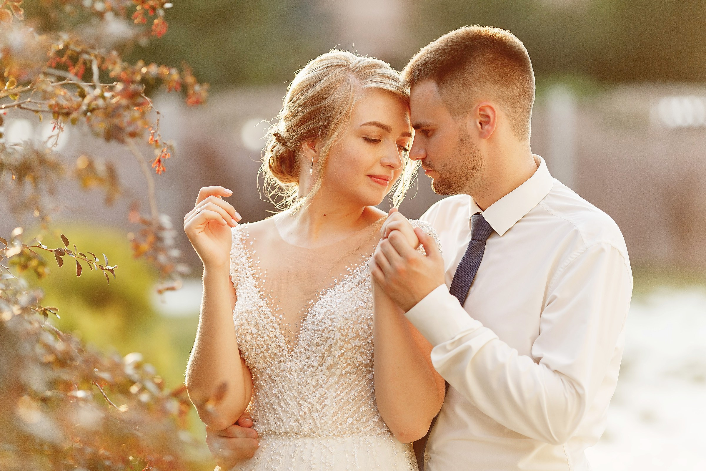 Свадебная фотосессия в парк-отеле «Озерки» (Самара) | Романтика у воды и в зелени | Профессиональный фотограф. Фотограф в Москве, Тольятти, Самаре | Ню, будуар, свадебная съемка, интерьерная съемка | Андрей Демотченко