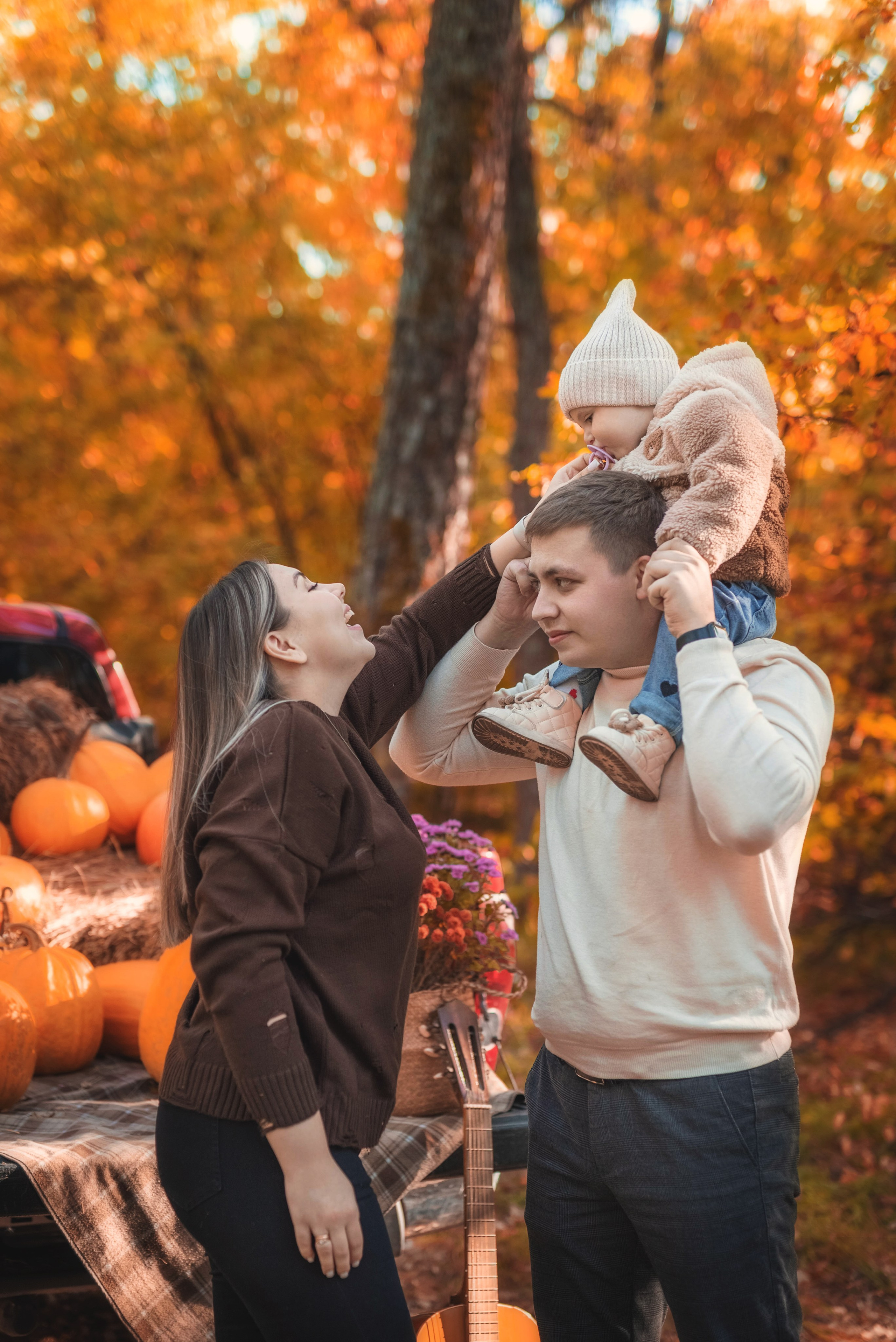 Осеняя фотосессия с пикапом. Семейный, детский фотограф в Воронеже Анна Никитина