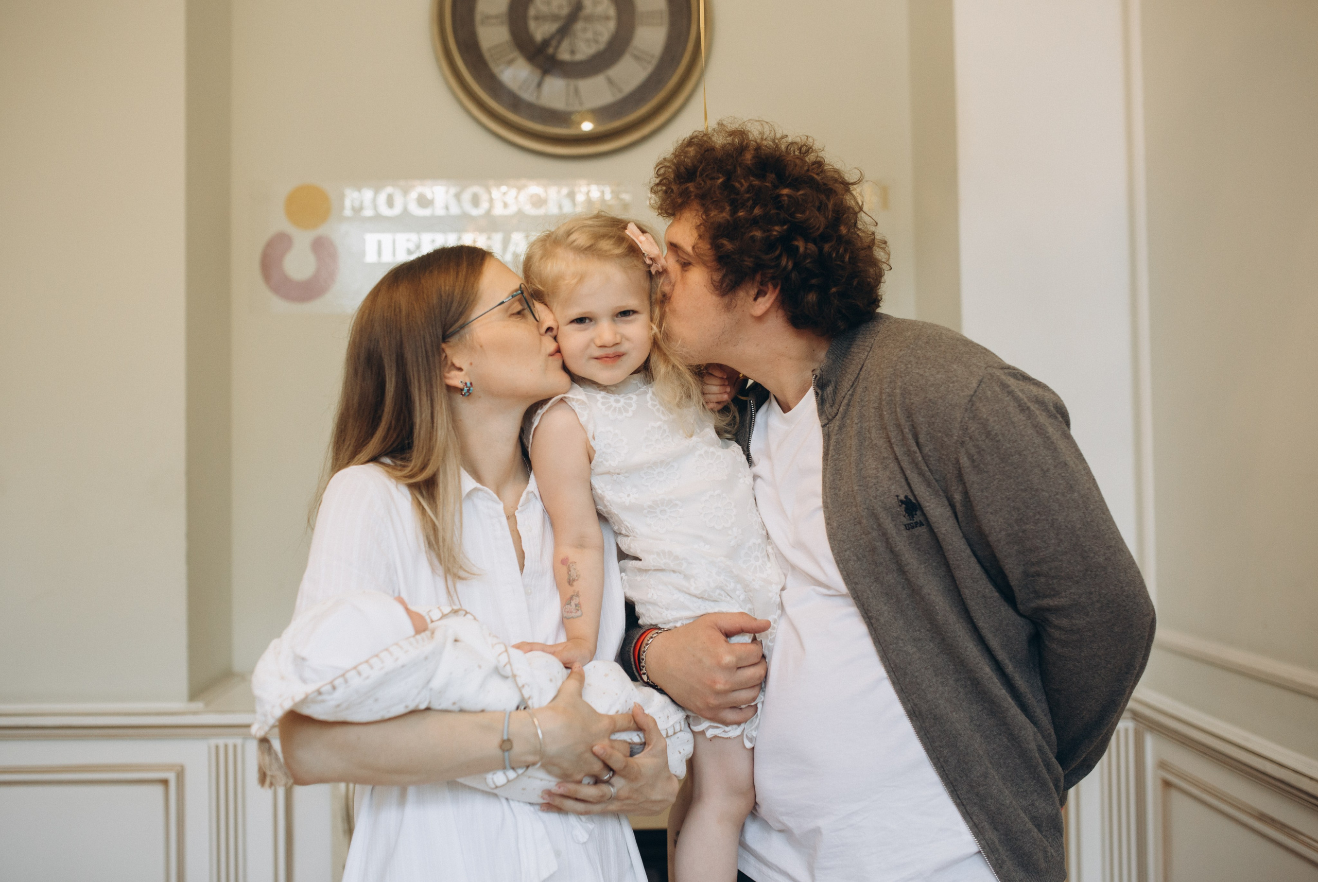 Выписка из роддома. Семейный и детский фотограф в Москве Антонина Смирнова