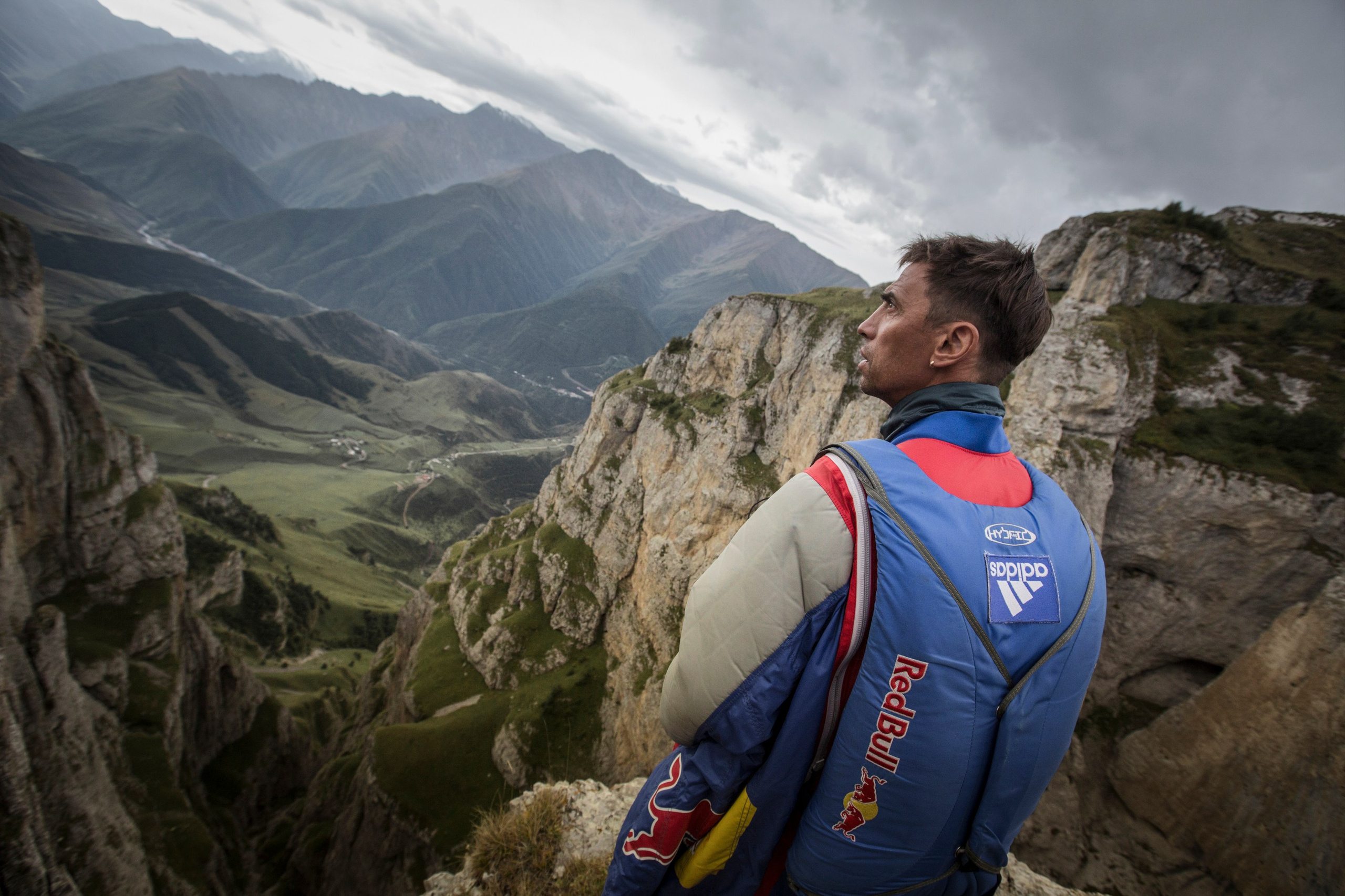 Expeditions BASE. Creative Photographer Denis Klero