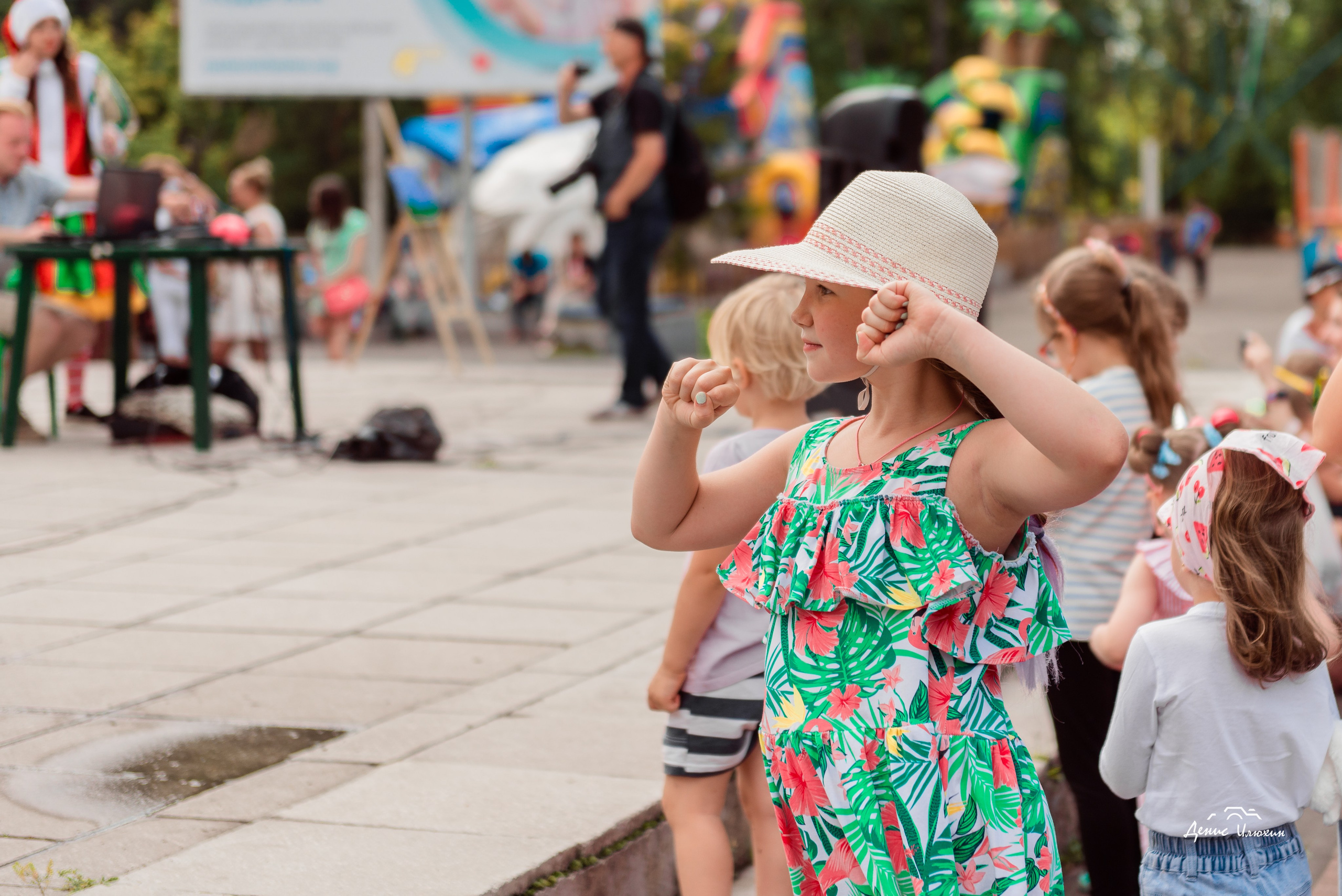 Краски Холи в Комсомольском Парке 2023. Детский фотограф, семейный фотограф и репортажи в Кемерово