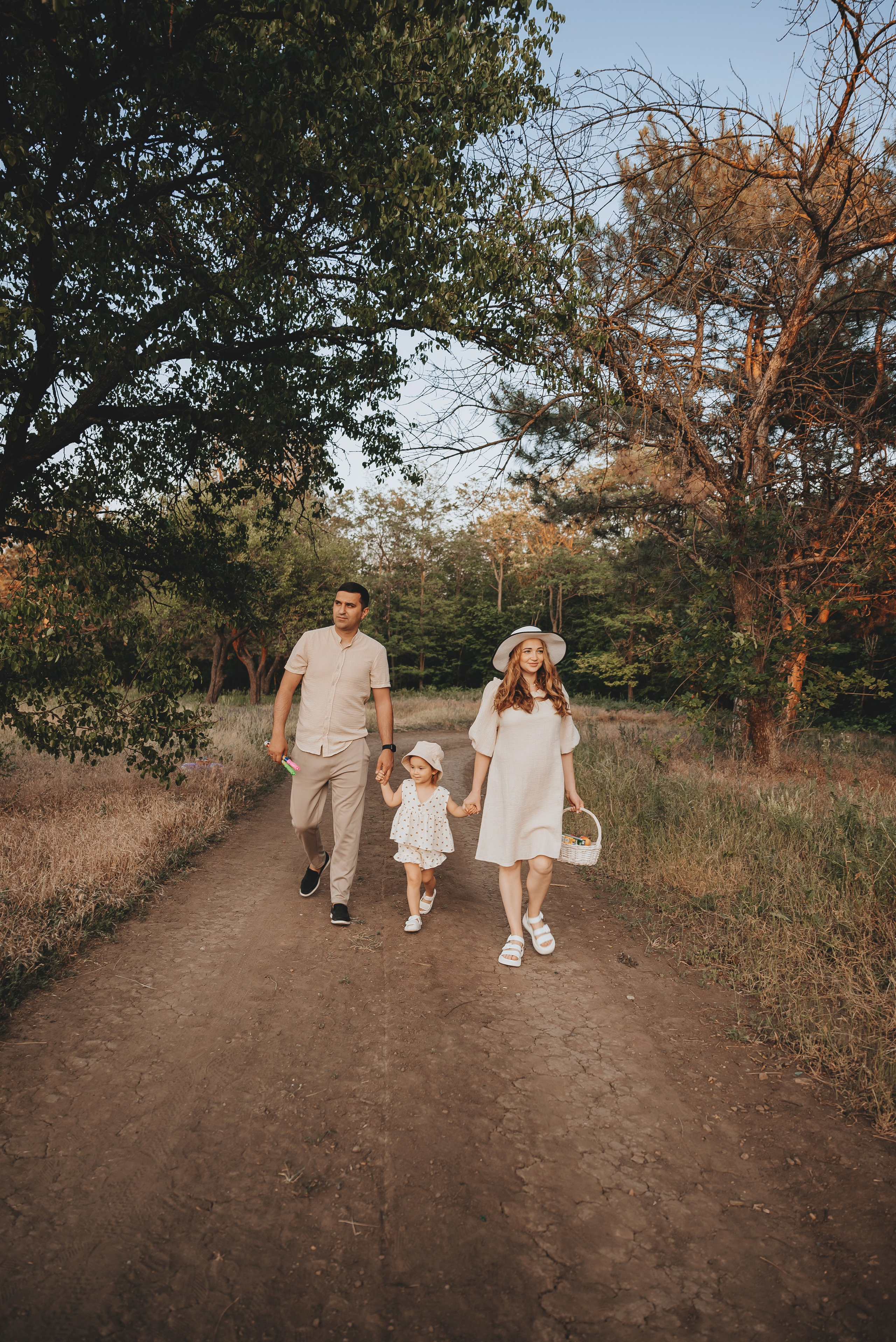 Фотосессия семейной прогулки. Семейный и детский фотограф Кущ Наташа