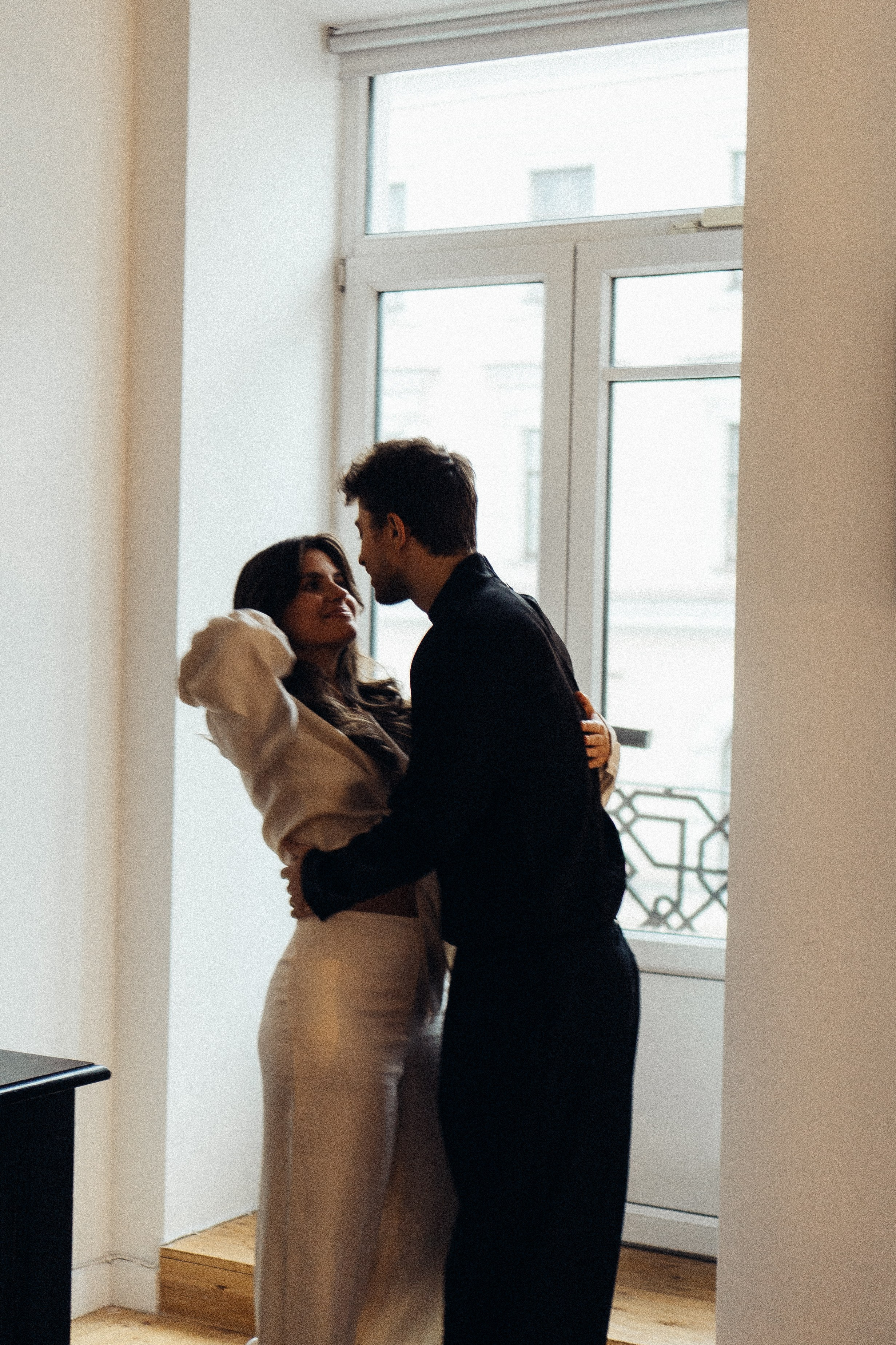 УТРО ЖЕНИХА И НЕВЕСТЫ В ПИТЕРСКОЙ КВАРТИРЕ И СЬЕМКА С СВАДЕБНЫХ ОБРАЗАХ. Профессиональный фотограф, Санкт-Петербург — Виктория Богомолова