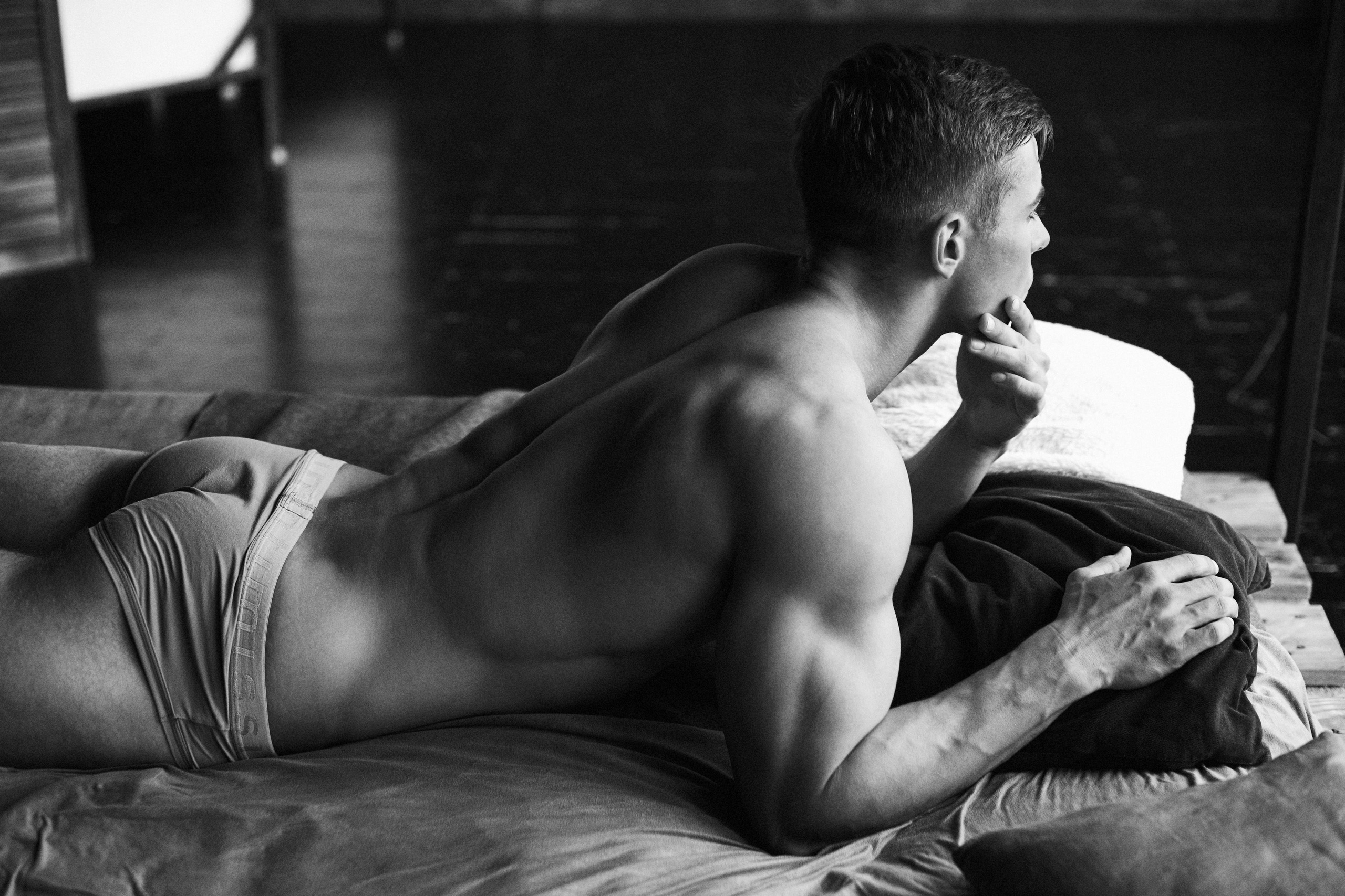 Илья. Портретный и мужской фотограф в Новосибирске