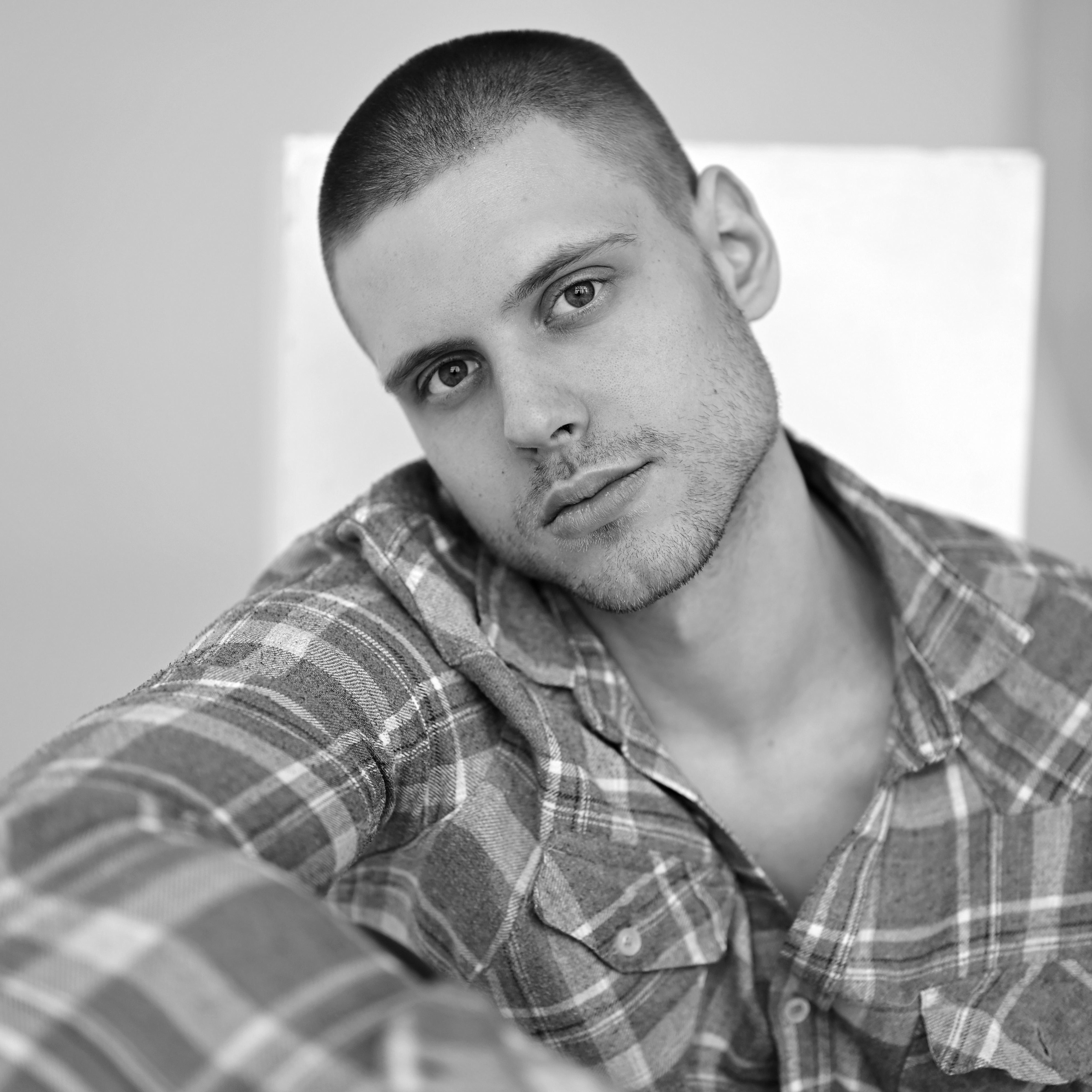 Ярослав. Портретный и мужской фотограф в Новосибирске