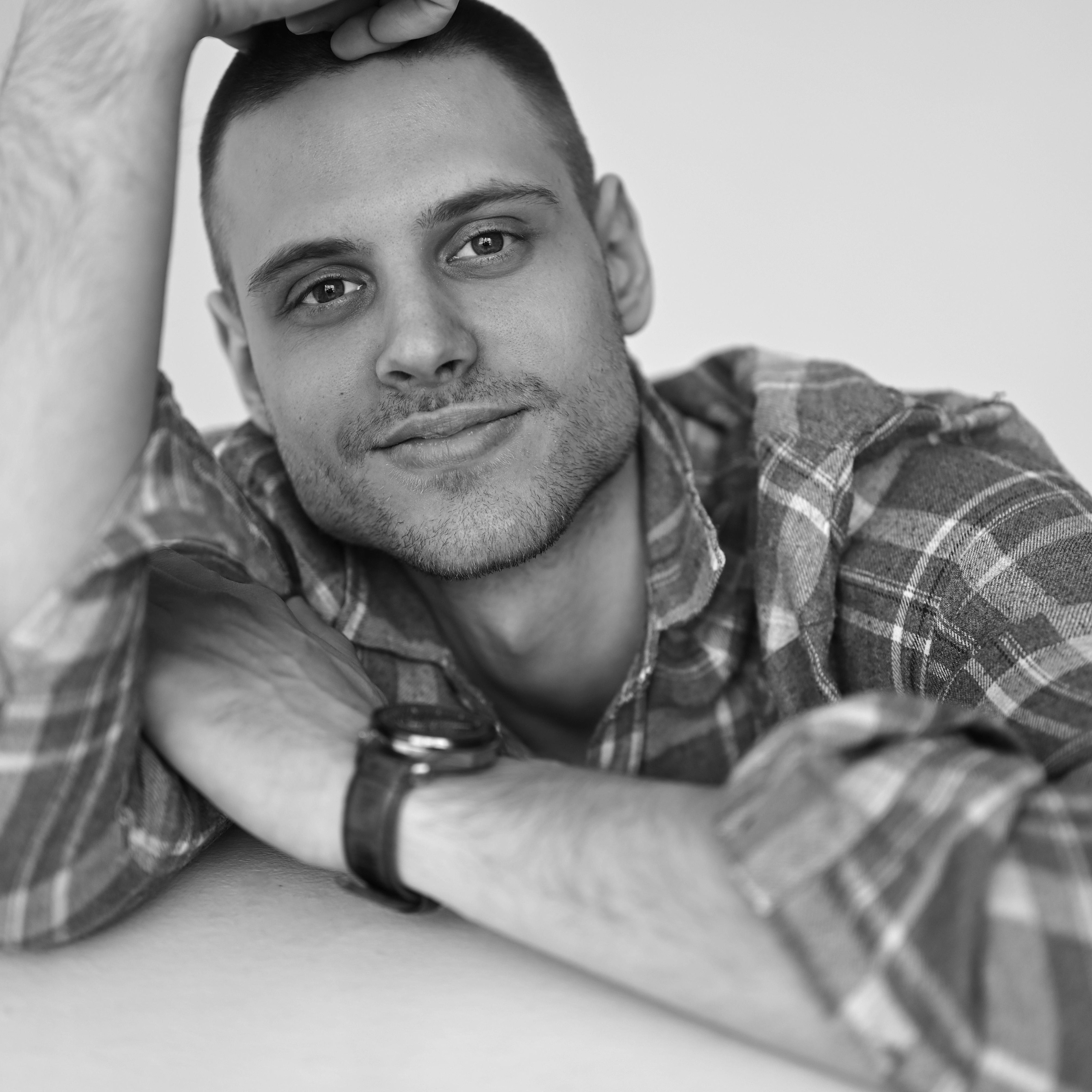 Ярослав. Портретный и мужской фотограф в Новосибирске