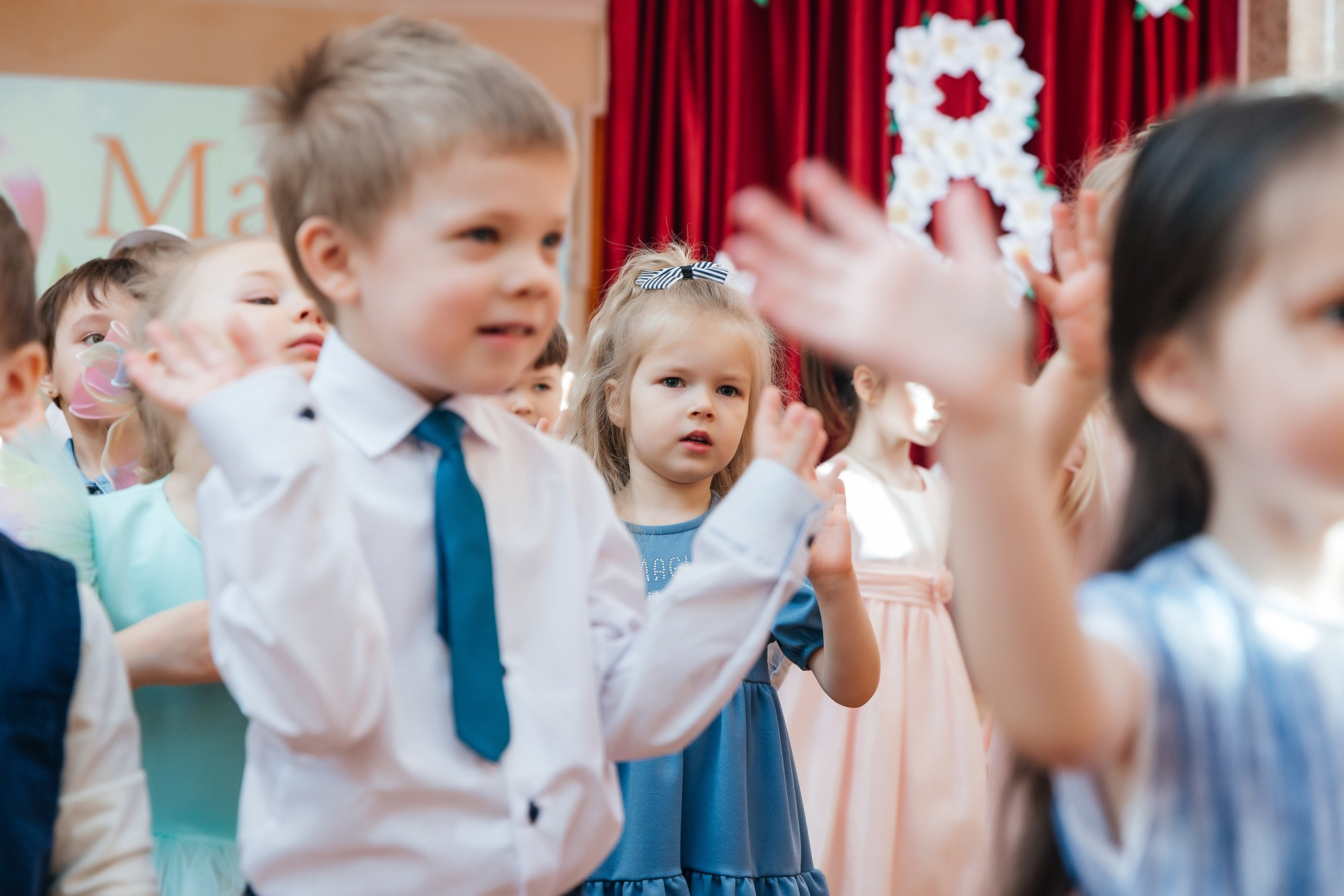 Детский сад № 93 — Утренник (07.03.2023). Свадебный и семейный фотограф Крамар Наталья