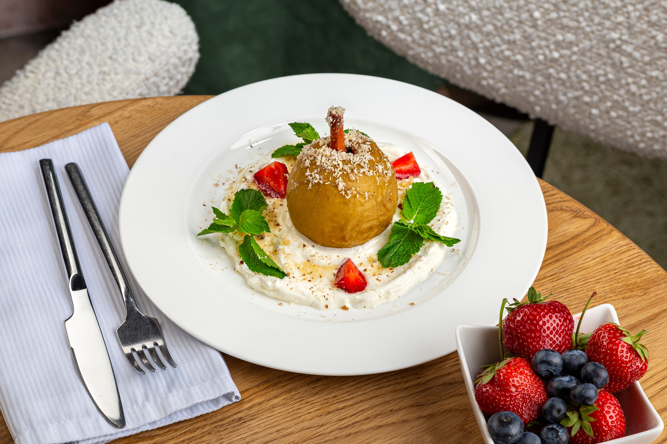 Фуд фото гастрономического пространства Marti. Фуд фотограф и видеограф в Москве Крепких Сергей