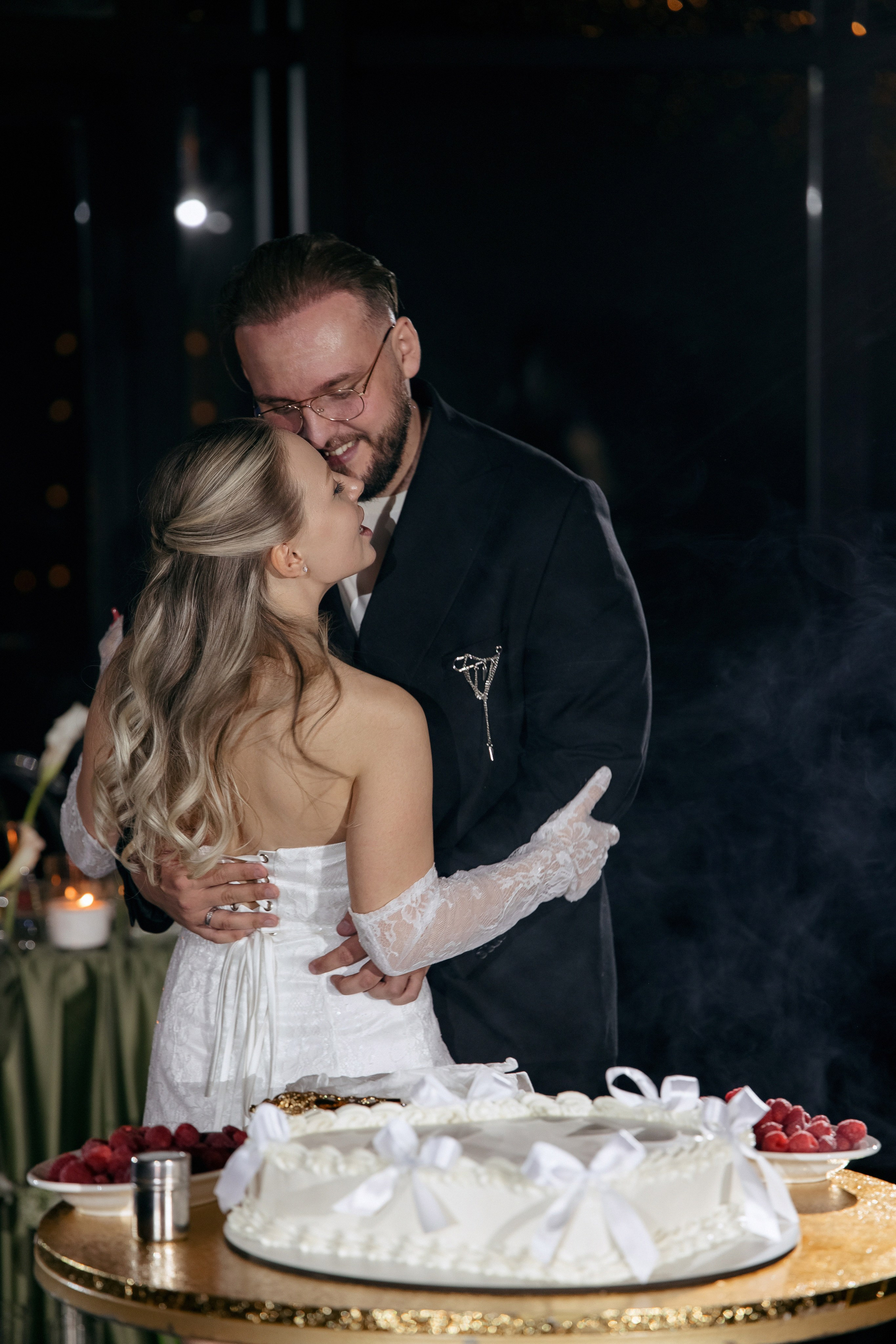 ЛЕС Event House выездная регистрация и свадебный банкет на площадке ЛЕС. Свадебный фотограф Москва