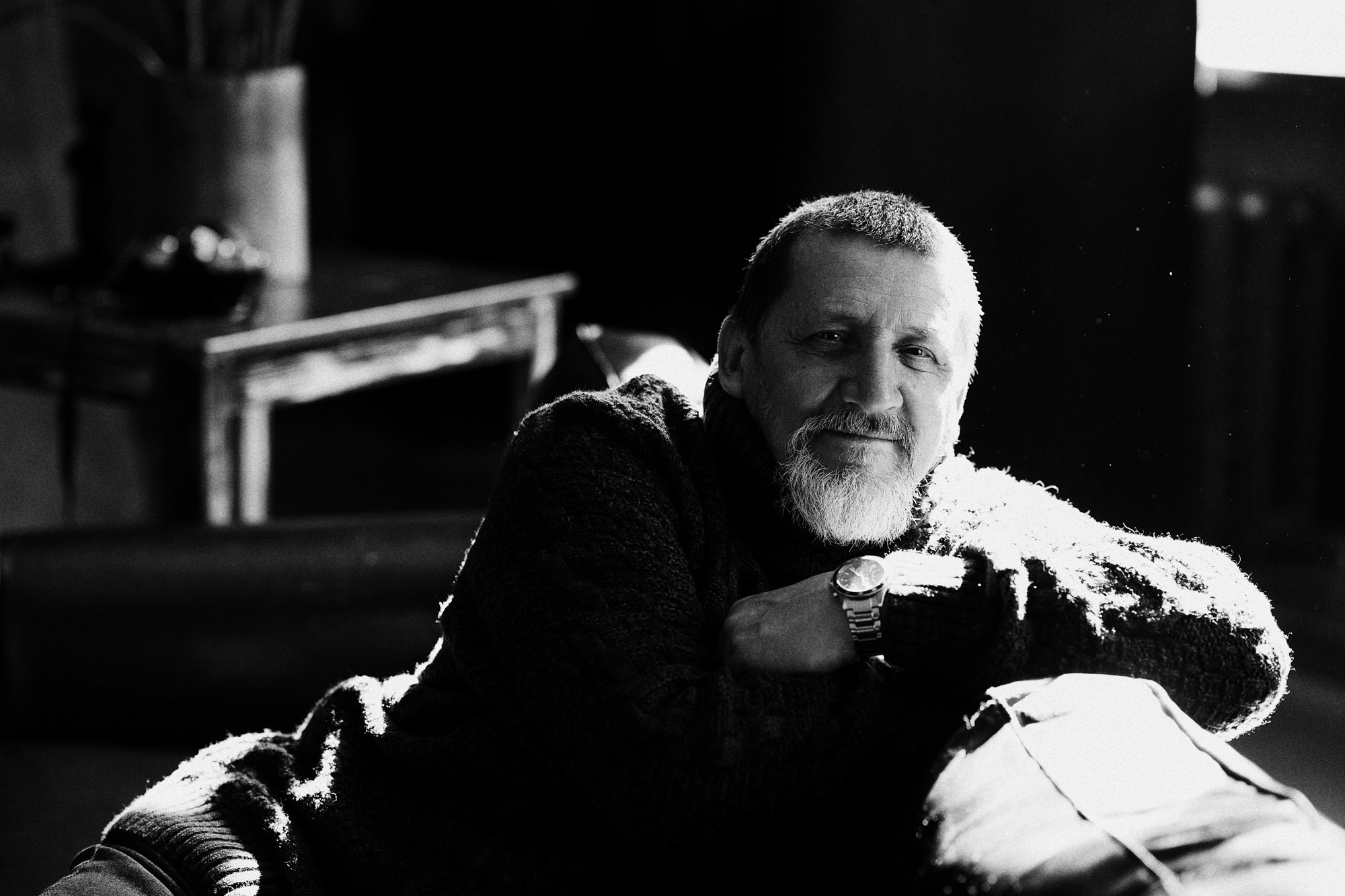 Фотосессия для папы в подарок: Мужской портрет в студии Тюмень. Портретный фотограф Тюмень Дарья Мустафина