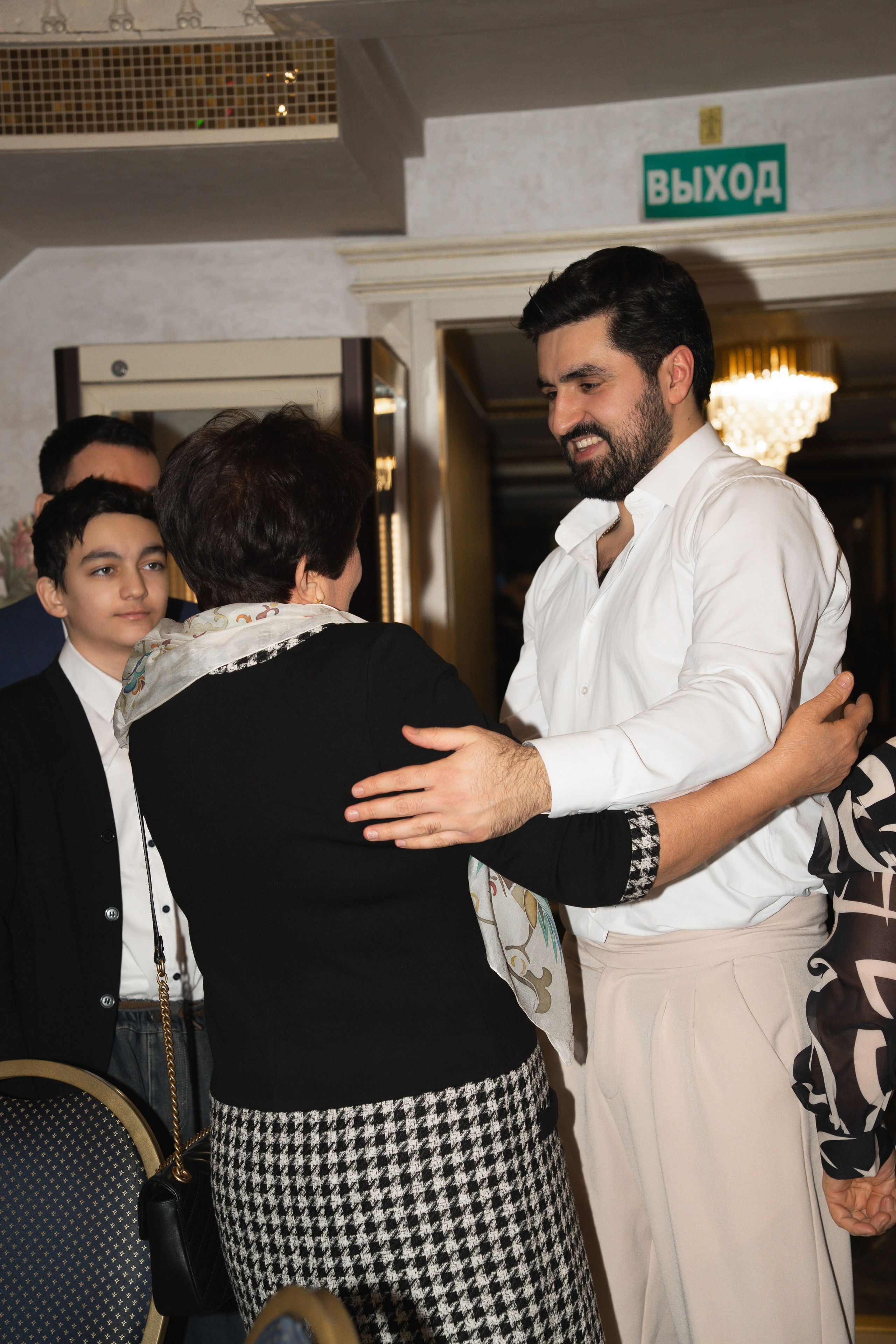 Леону 1 годик. Фотограф/рилсмейкер в Москве и МО. Свадьбы, индивидуальные съемки, лавстори, беременность, мероприятия, бренды