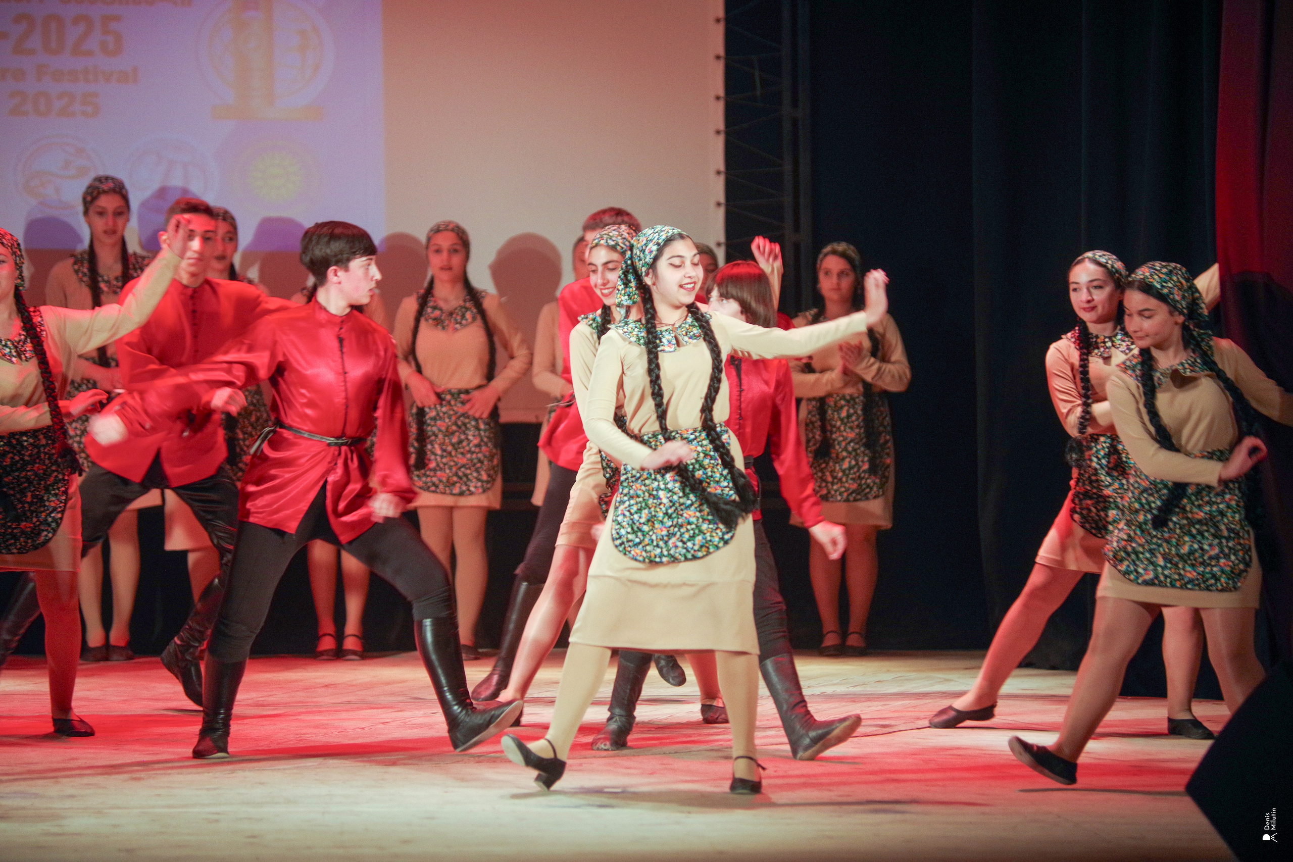 Танцы в прекрасном Они. Портретный фотограф Денис Милютин