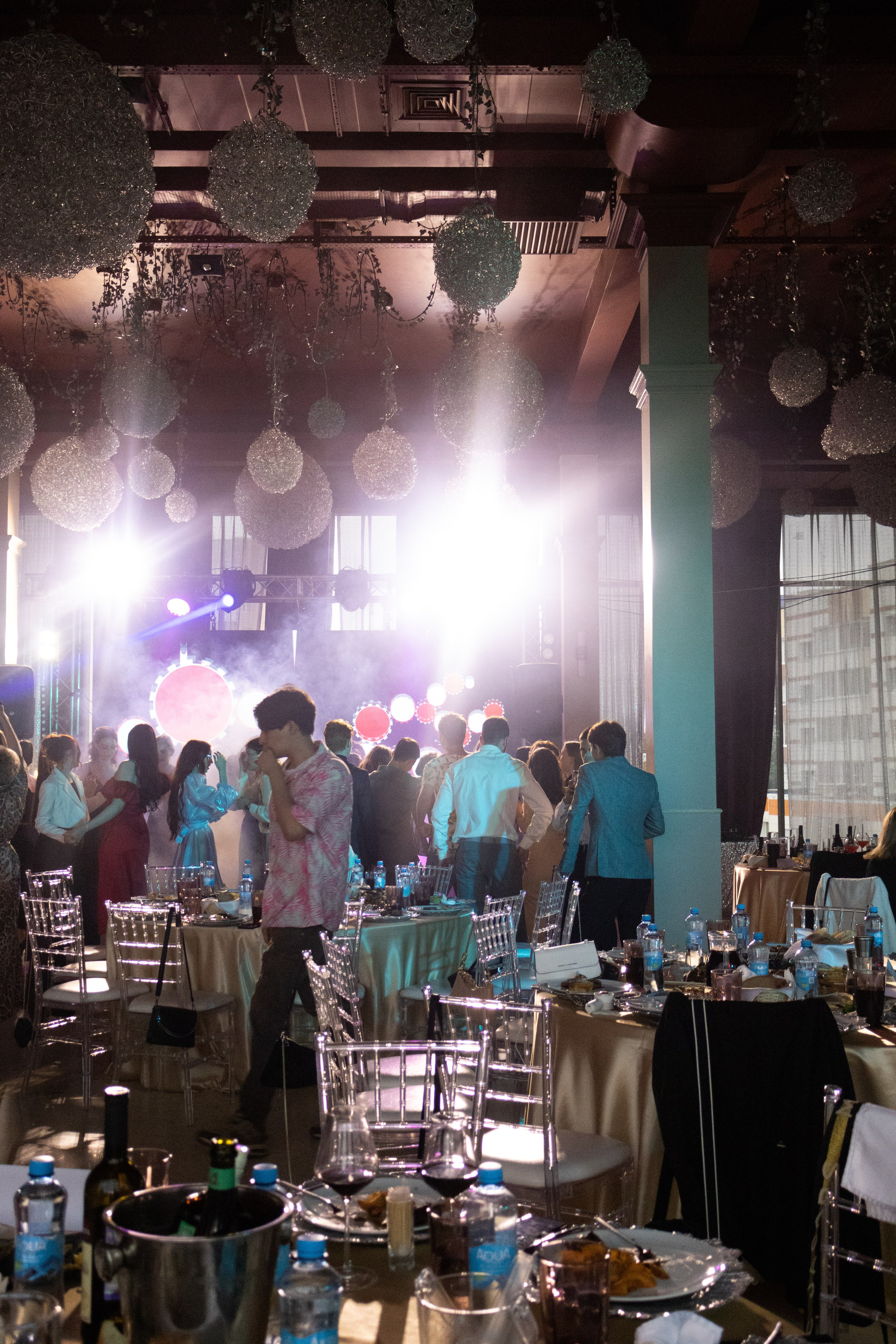 Выпускной в Винотеке. Свадебный и семейный фотограф в Сургуте и ХМАО Черепанова Наталья