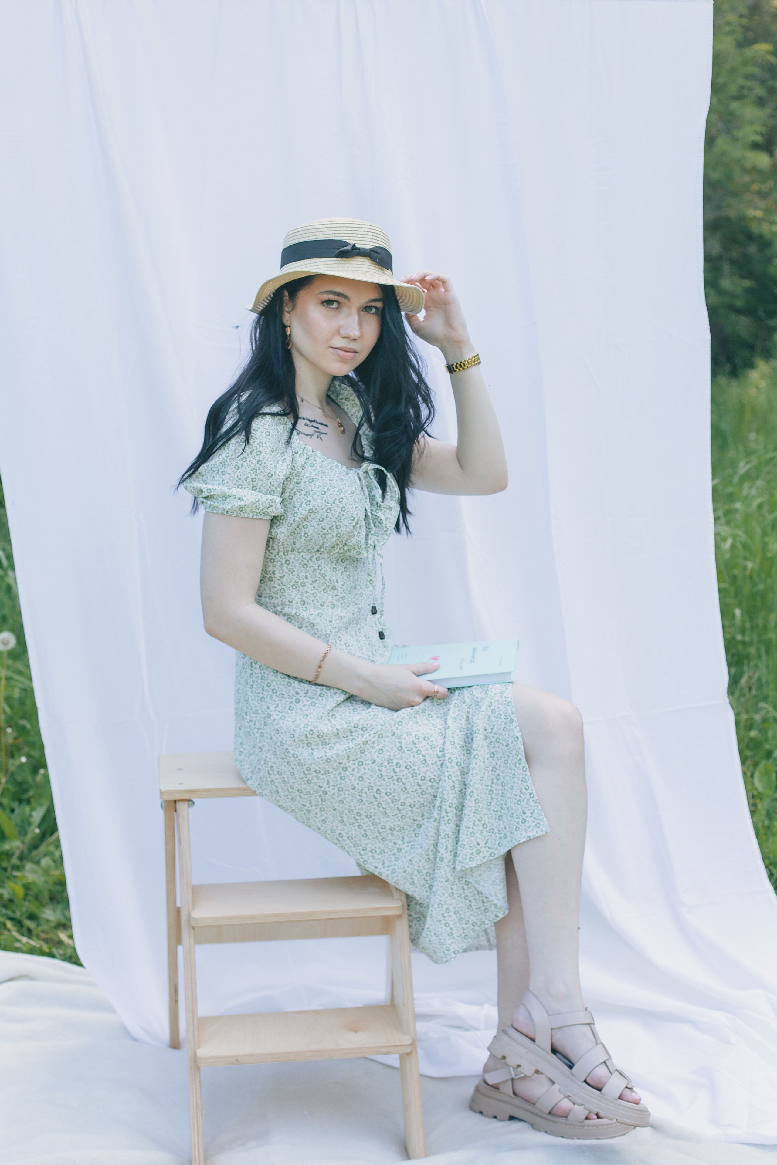 Александра. Выпускные альбомы Искитим, Бердск и Новосибирск Крюкова Елена