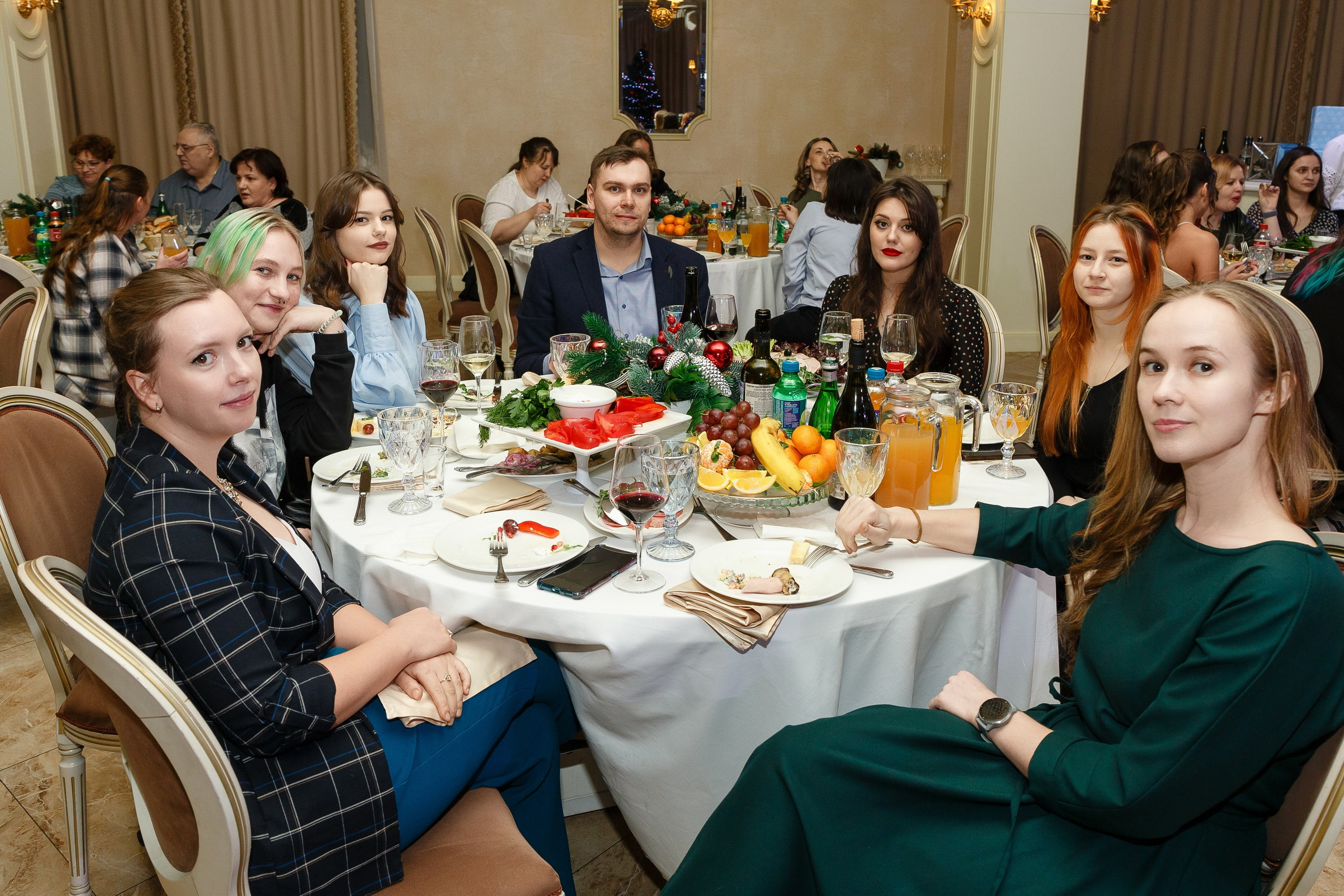 Репортажный фотограф на корпоратив. Спб. Репортажная фотосъёмка в Санкт-Петербурге. Фотограф на праздник. Репортажная фотосъёмка. Профессиональный фотограф на мероприятие. Фотограф для фотозоны. Фотограф на 23 февраля. Профессиональная фотосъёмка на мероприятие. Фотограф на 8 марта. Фотограф на девичник. Профи ру. Фотосъёмка мальчишника. Авито. Фотосессия для коллектива. Репортажная фотосессия.