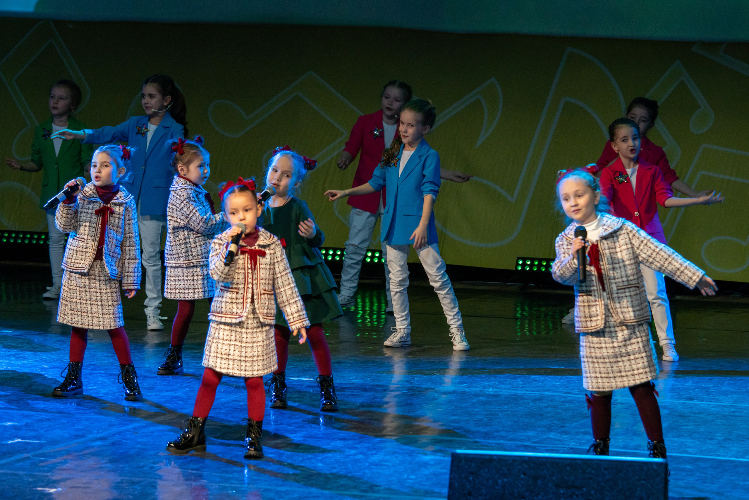 Съёмка концерта для Домисольки, большой концертный зал Космос. «Студия DRONAVT`s» — видеосъёмка и фотография г. Москва